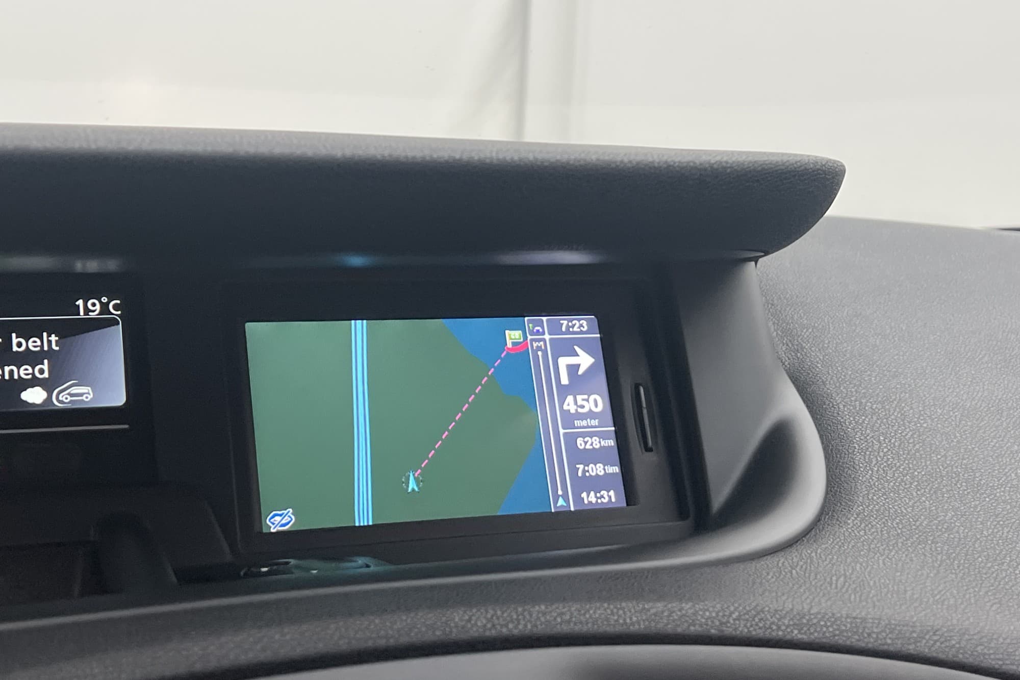 Renault Scénic 1.5 dCi 110hk Exception Sensorer Navi Drag