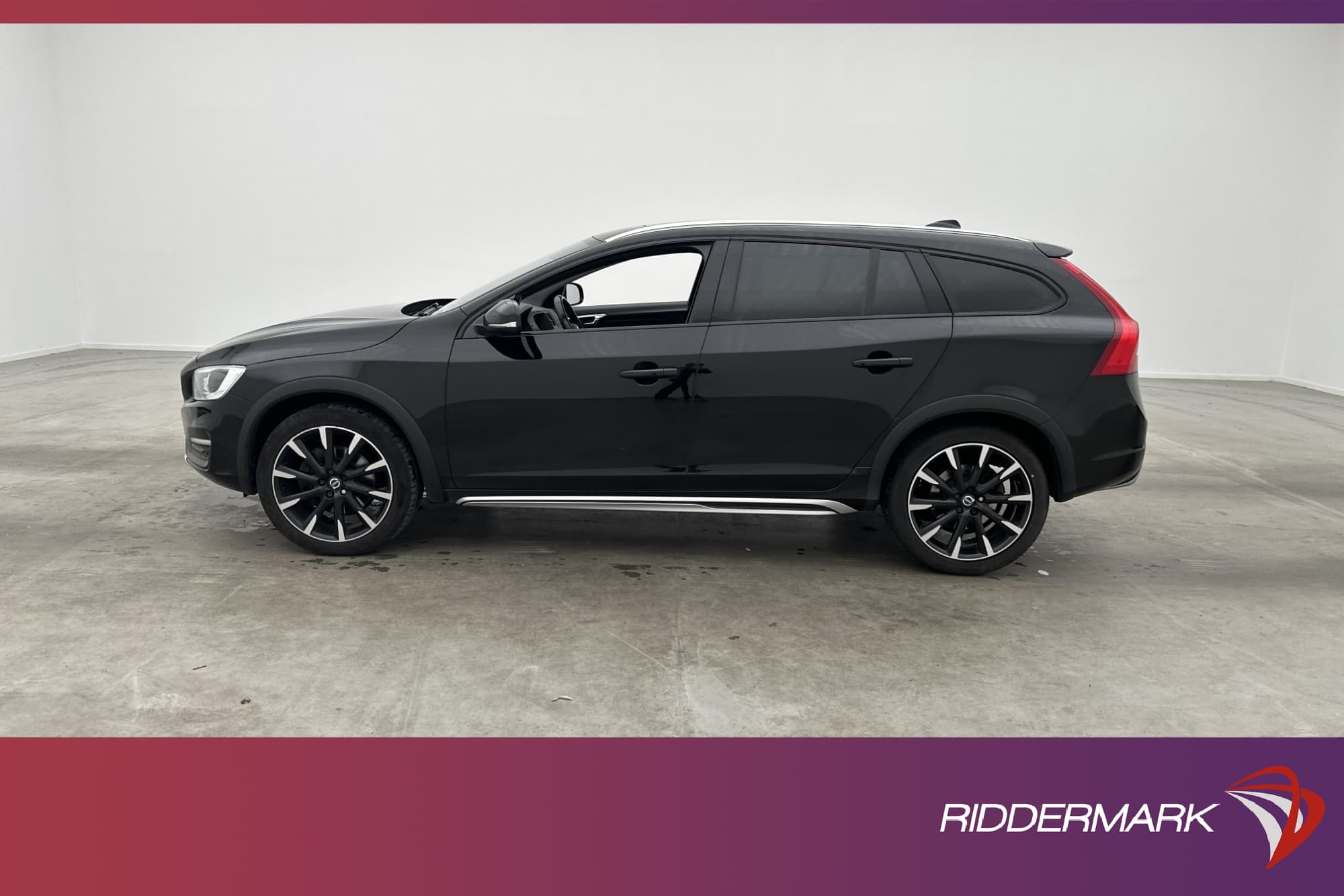 Volvo V60 Cross Country D4 Summum