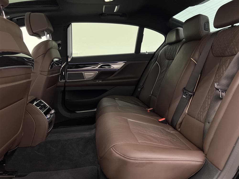 BMW 745Le xDrive 394hk M Sport Moms H/K T-lucka Laser Softclinteriör