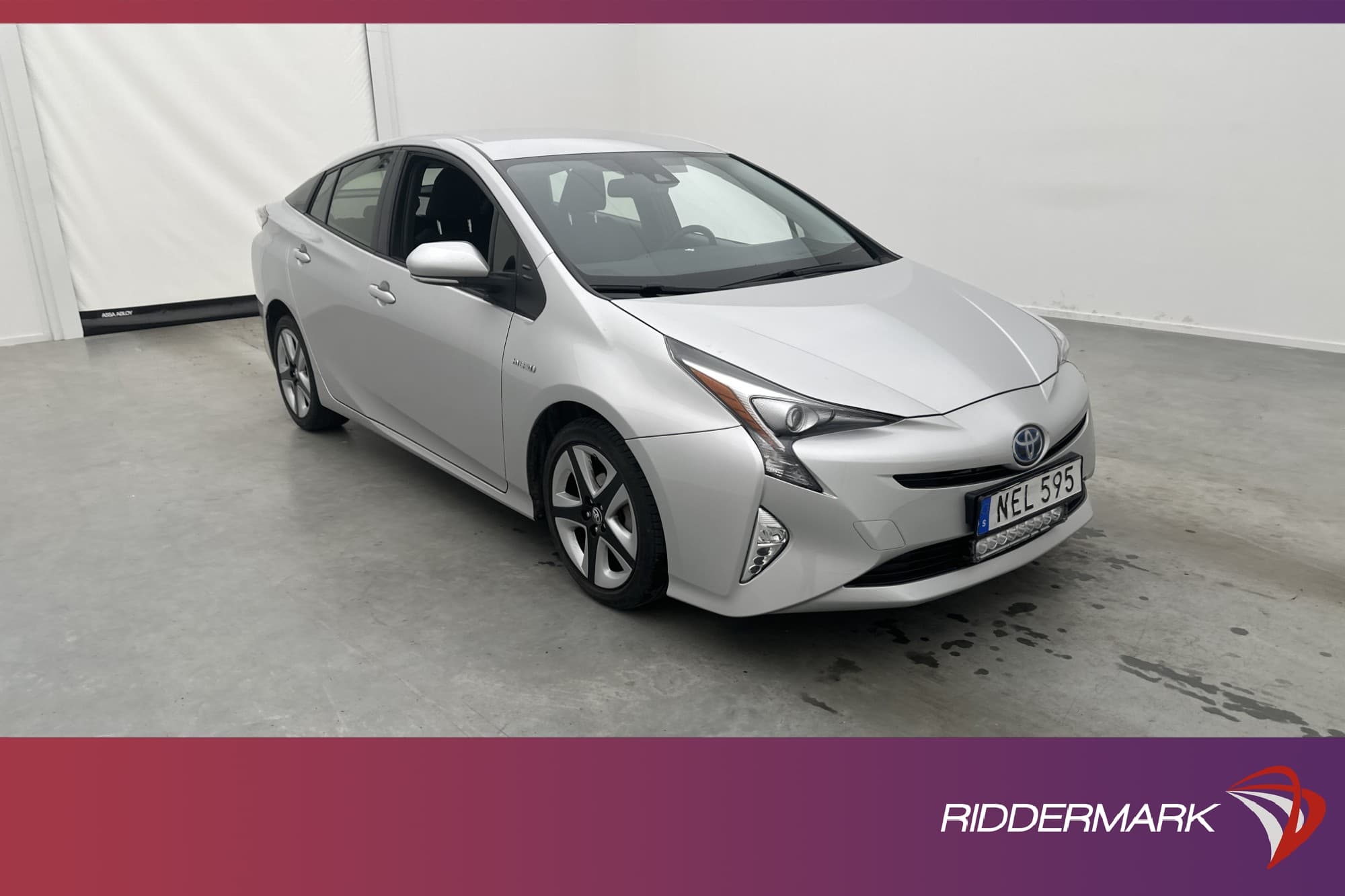 Toyota Prius Hybrid 122hk