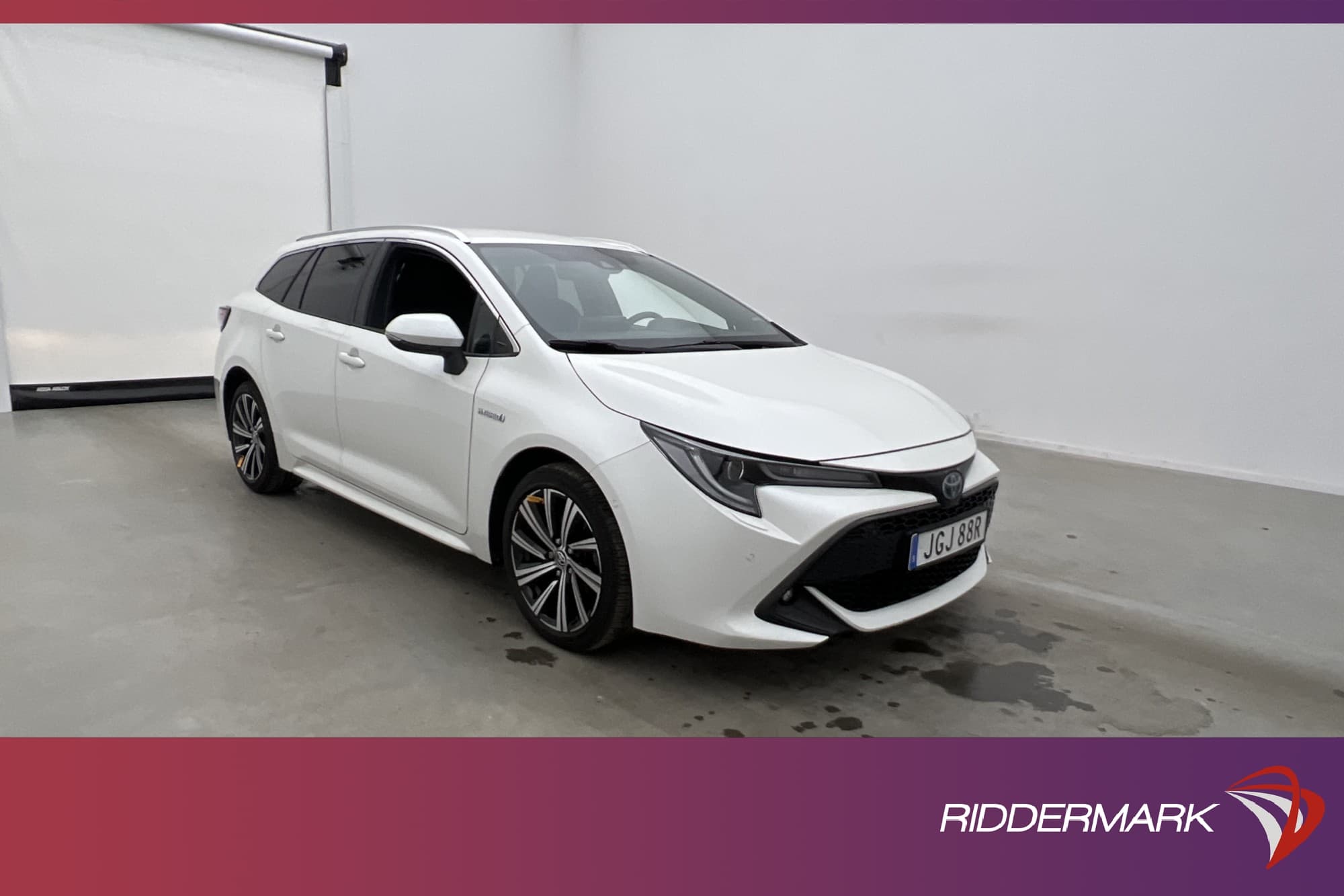 Toyota Corolla Touring Hybrid 122hk