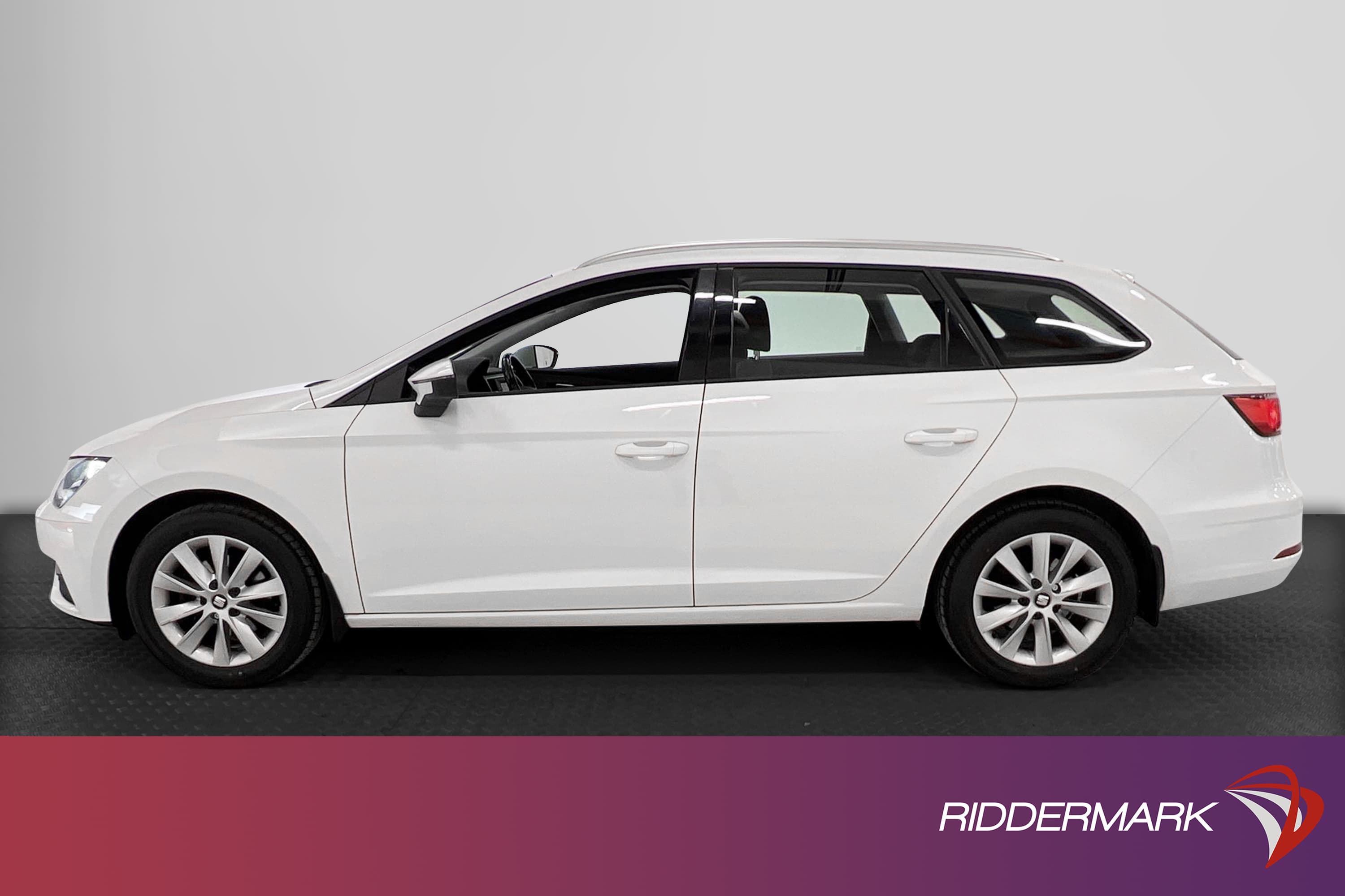 SEAT Leon 1.6 TDI ST 115hk  M-värmare Drag Nyservad PDC Moms