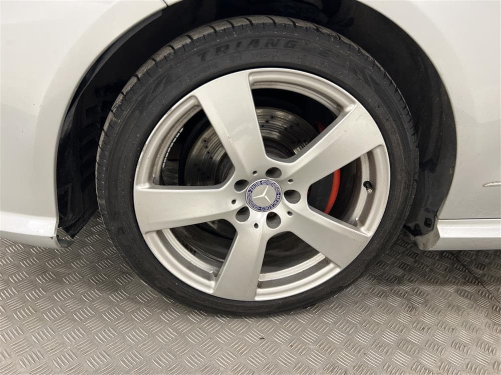 Mercedes-Benz E AMG Exclusive Kamera Pano H/K Keyless Naviinteriör