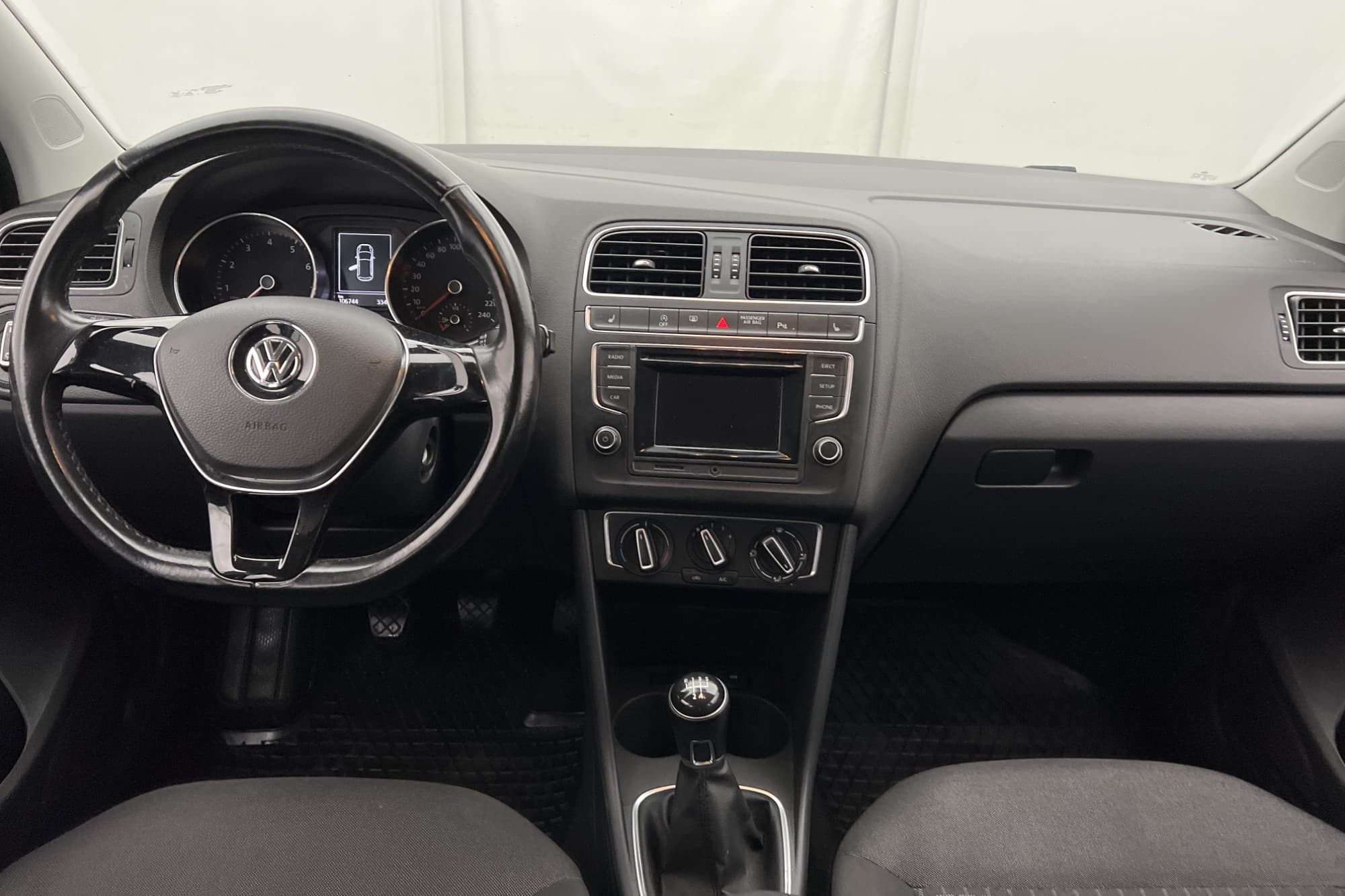 Volkswagen Polo TSI 90hk P-Sensorer Farthållare Bluetooth