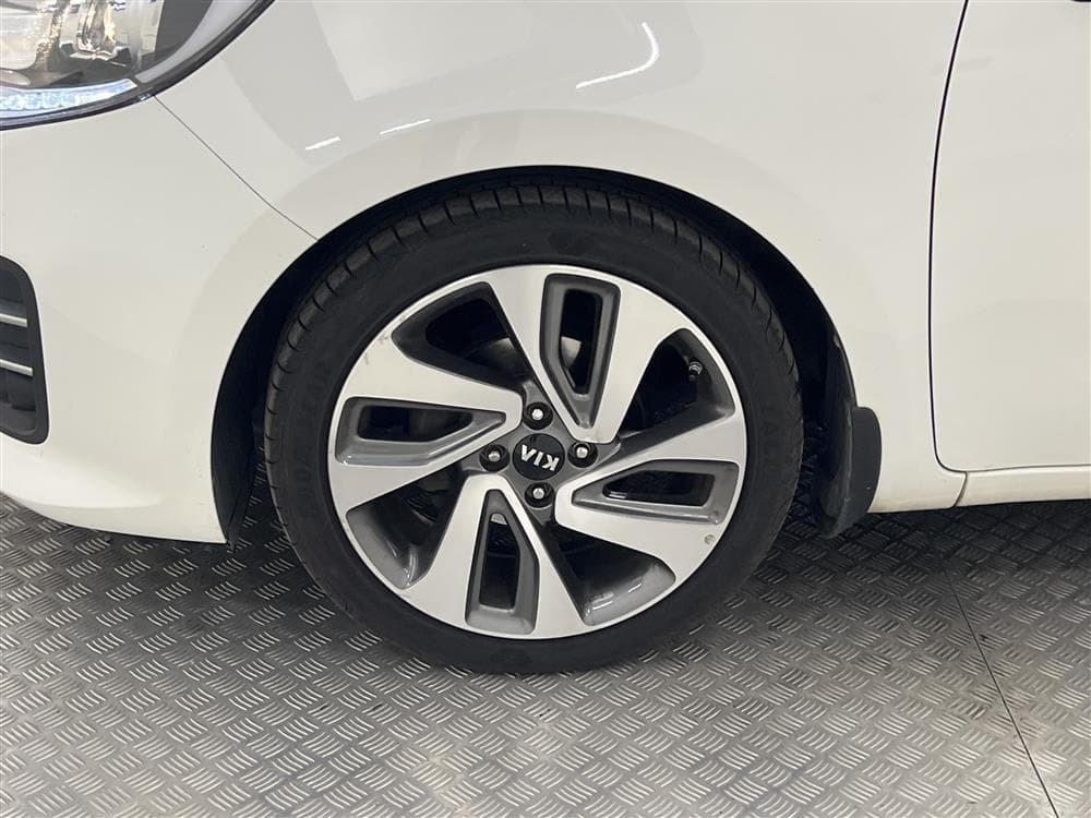 Kia Rio 1.2 85hk GLS Navi B-kam Låg Skatt 0,47l/milinteriör