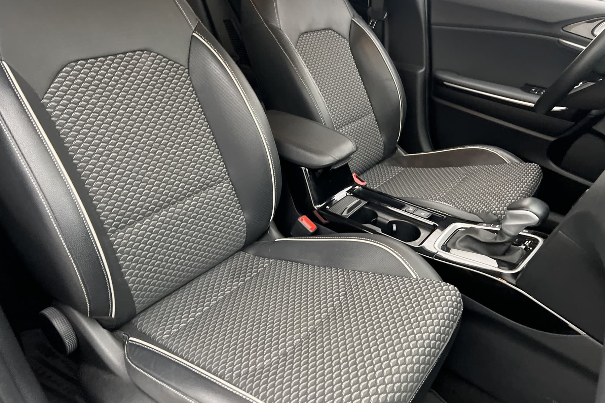 Kia XCeed Plug-in 141hk Advance Plus Kamera Rattvärme Navi