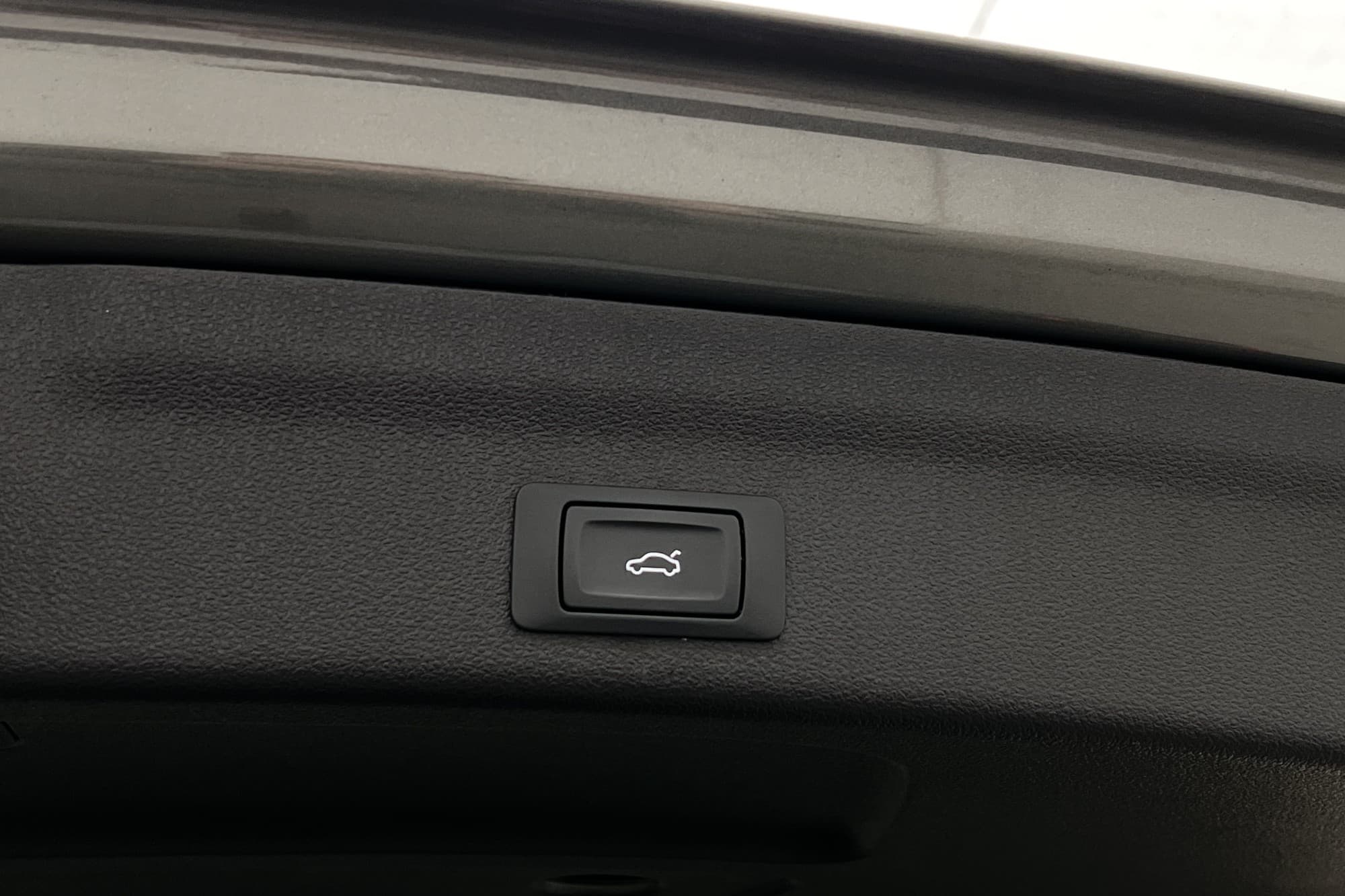 Audi A6 55 TFSI e S-Line Cockpit 360° CarPlay Drag MOMS