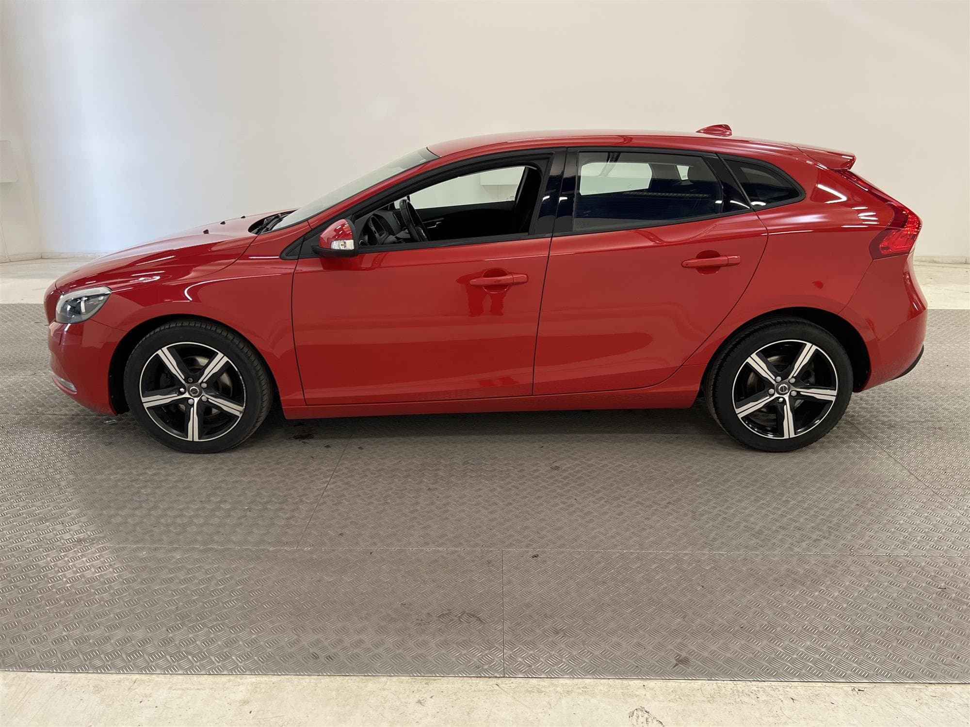 Volvo V40 D2 120hk