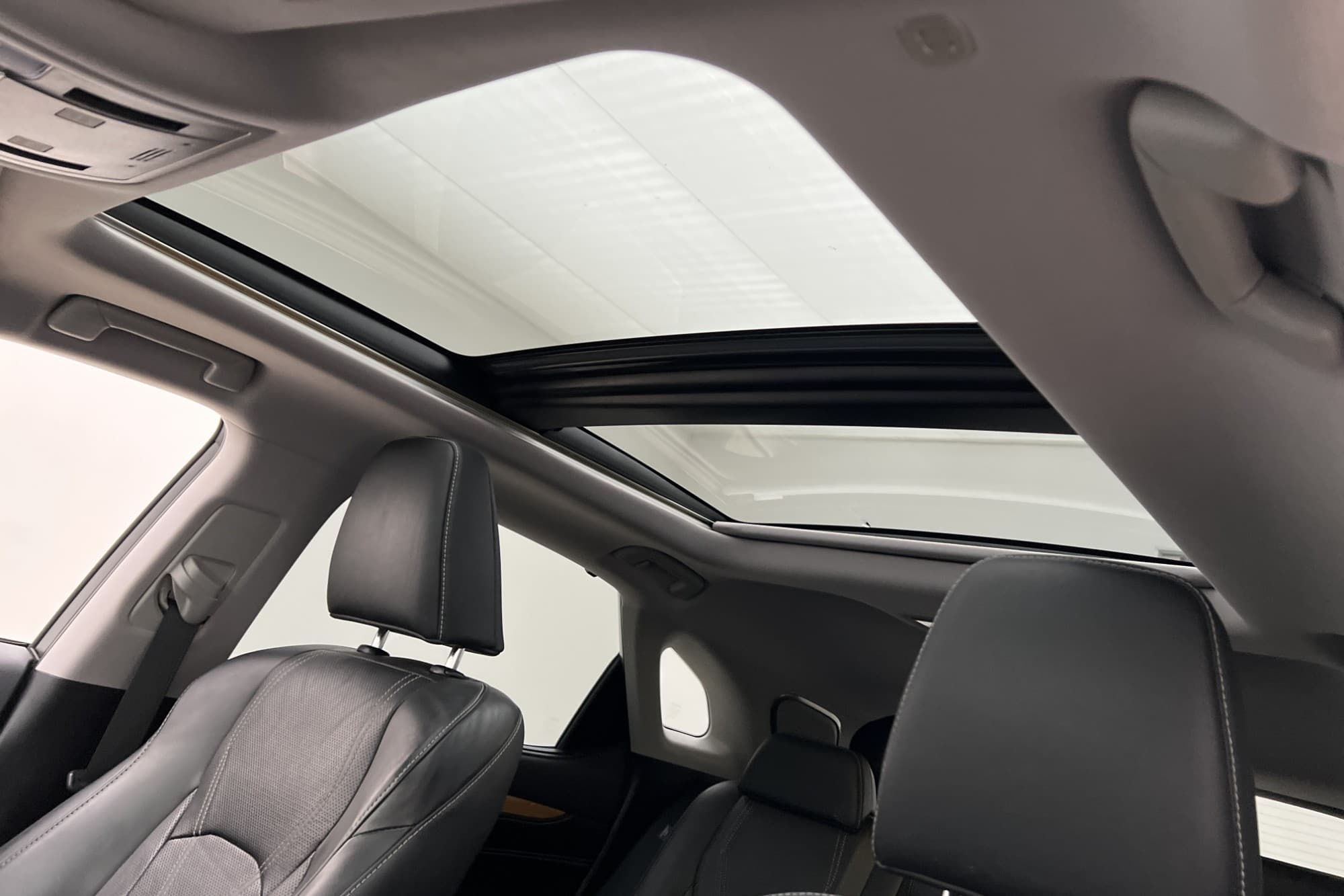 Lexus RX 450h Skinn Mark-Levinson 360° Pano HuD Kamera Drag