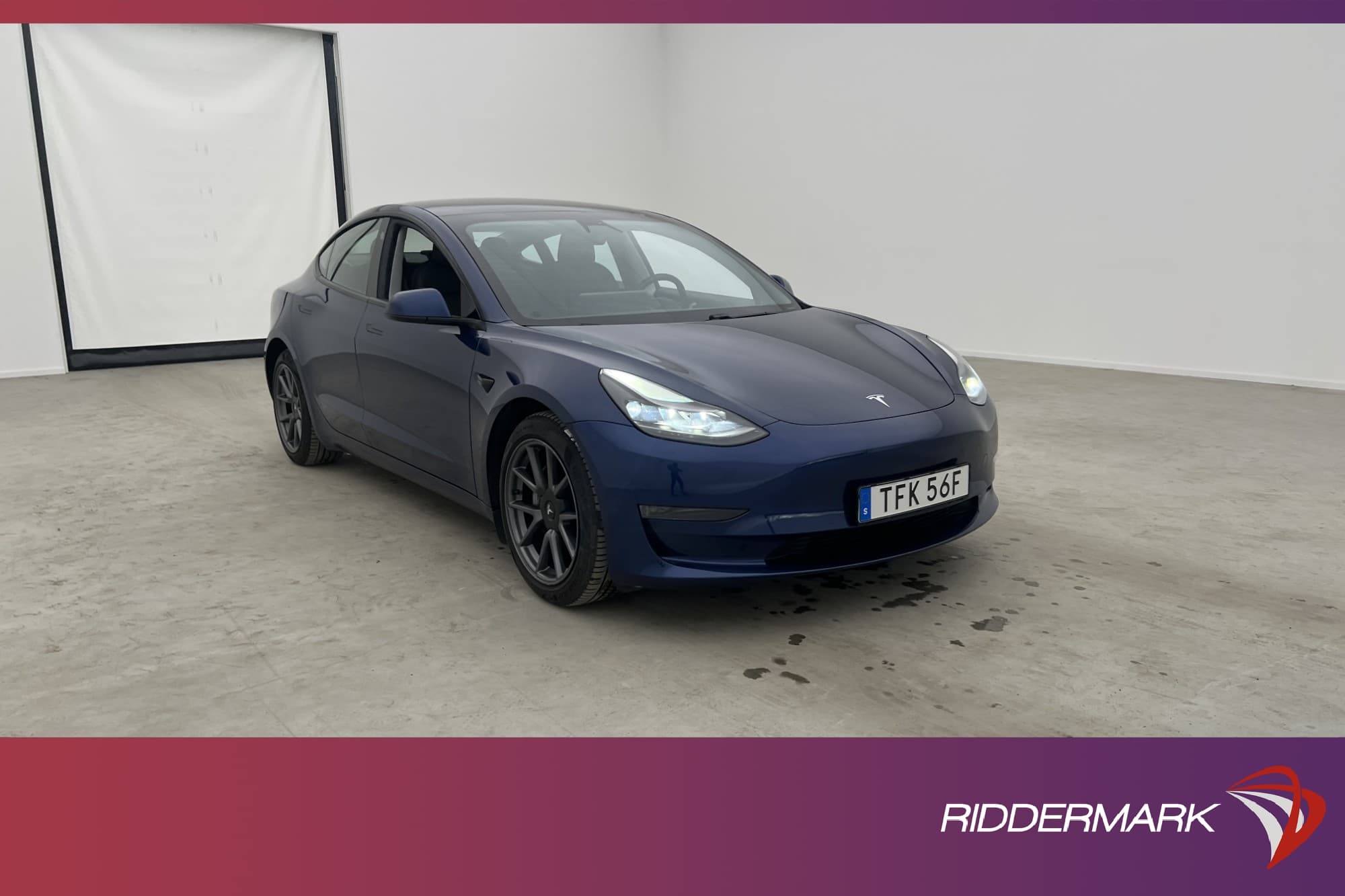 Tesla Model 3 Long Range AWD Autopilot Pano Dragkrok MOMS
