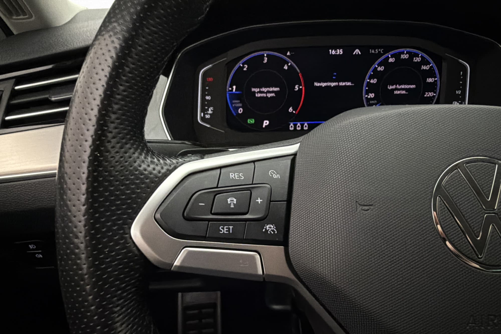 Volkswagen Passat Alltrack 4M Cockpit Värmare MOMS CarPlay