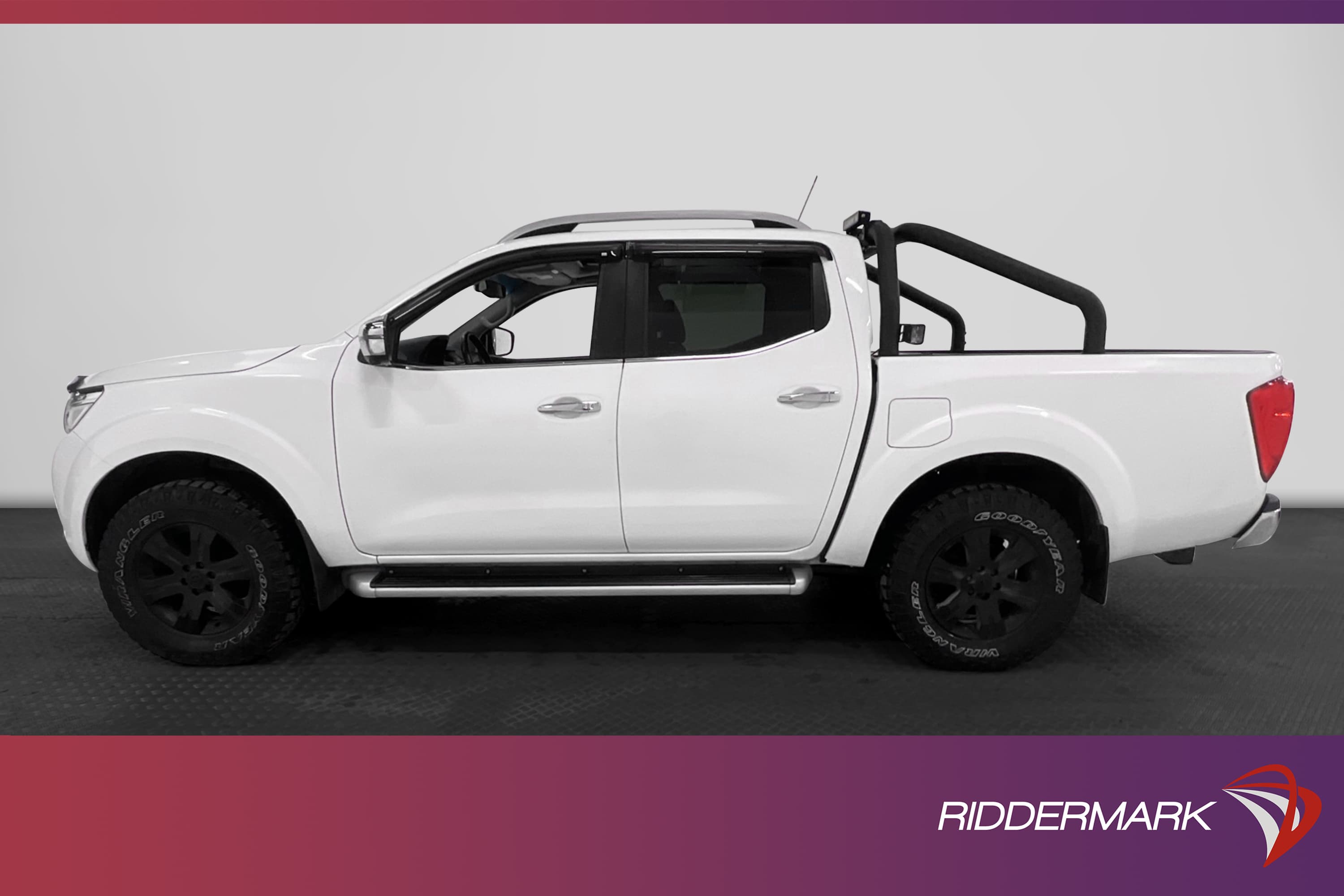 Nissan Navara Trek-1 2.3 4WD 190hk Värmare Drag Diff Skinn