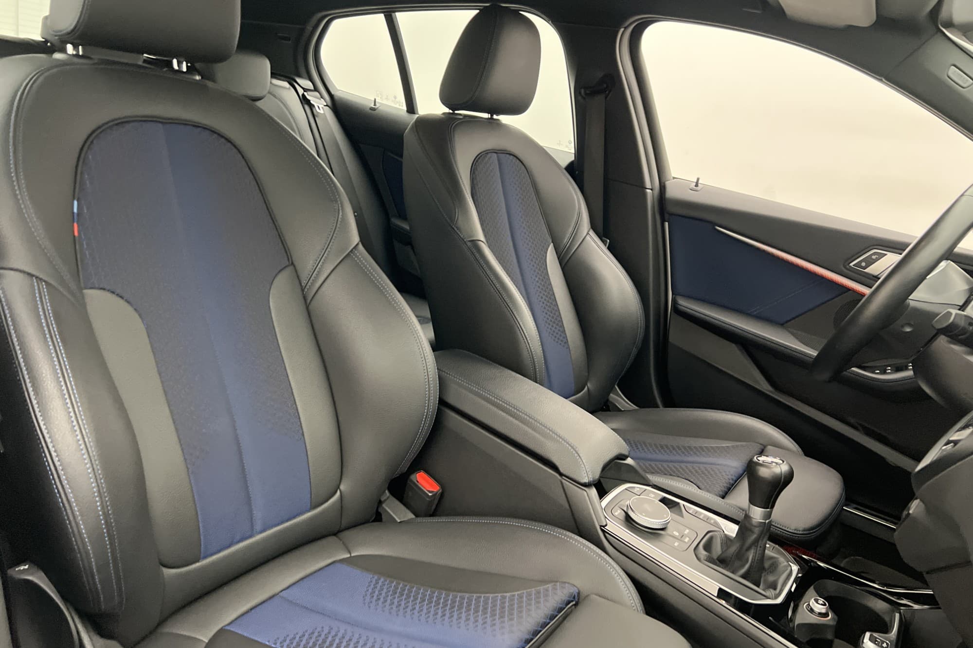 BMW 118 i 140hk M Sport HiFi M&K-Värmare P-Sensorer Keyless
