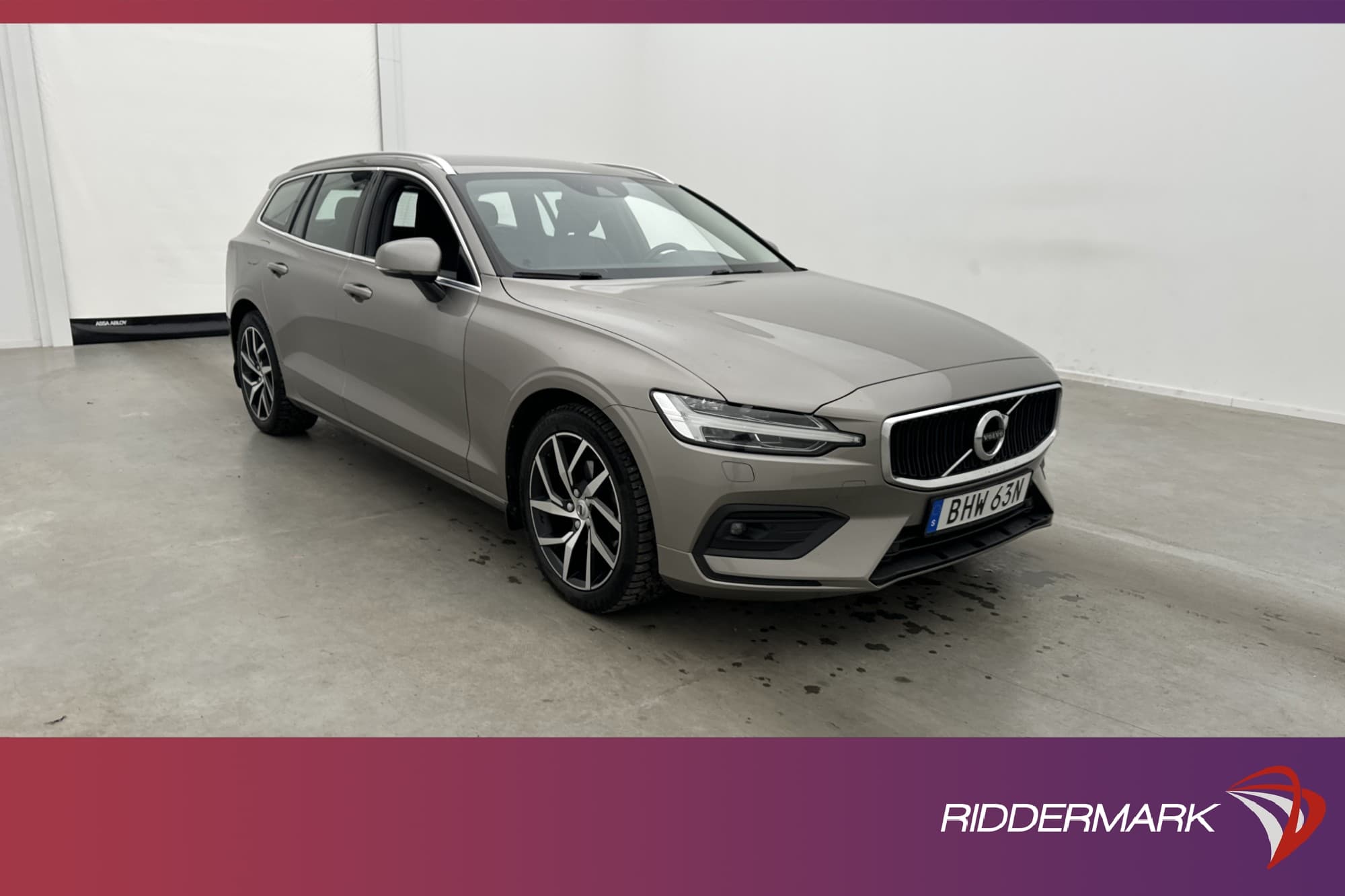 Volvo V60 B4