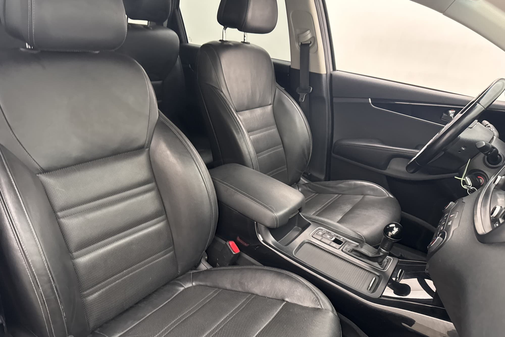 Kia Sorento AWD 200hk 7-Sits M&K-Värmare Kamera Dragkrok