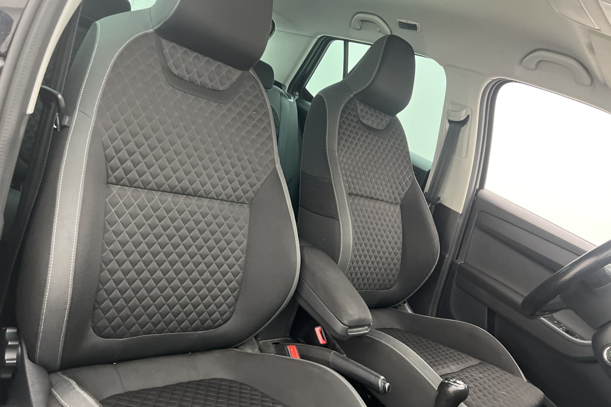 Skoda Fabia 1.2 TSI 110hk Style Sensorer Keyless Sportstolar