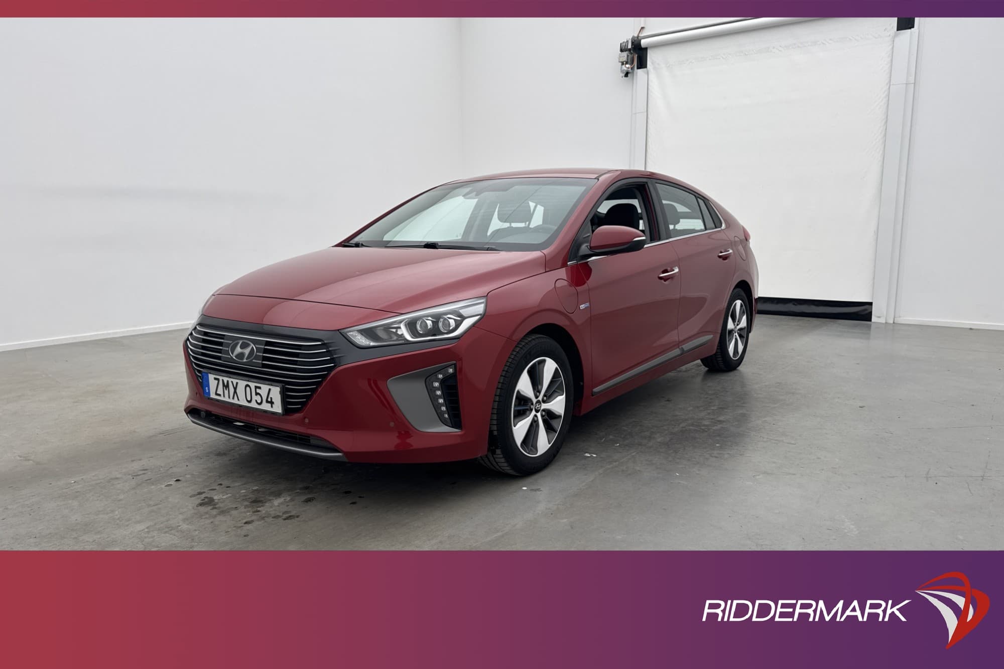 Hyundai Ioniq Plug-in 1.6 + 8.9 kWh
