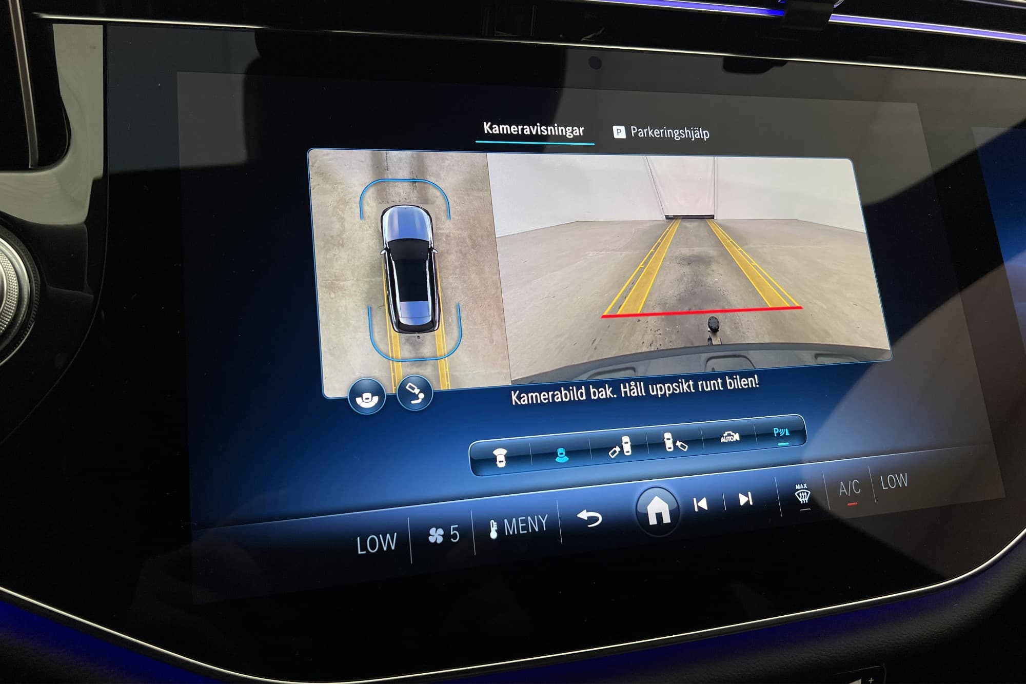 Mercedes-Benz E 300 d e 4M All-Terrain Avantgarde Night MOMS