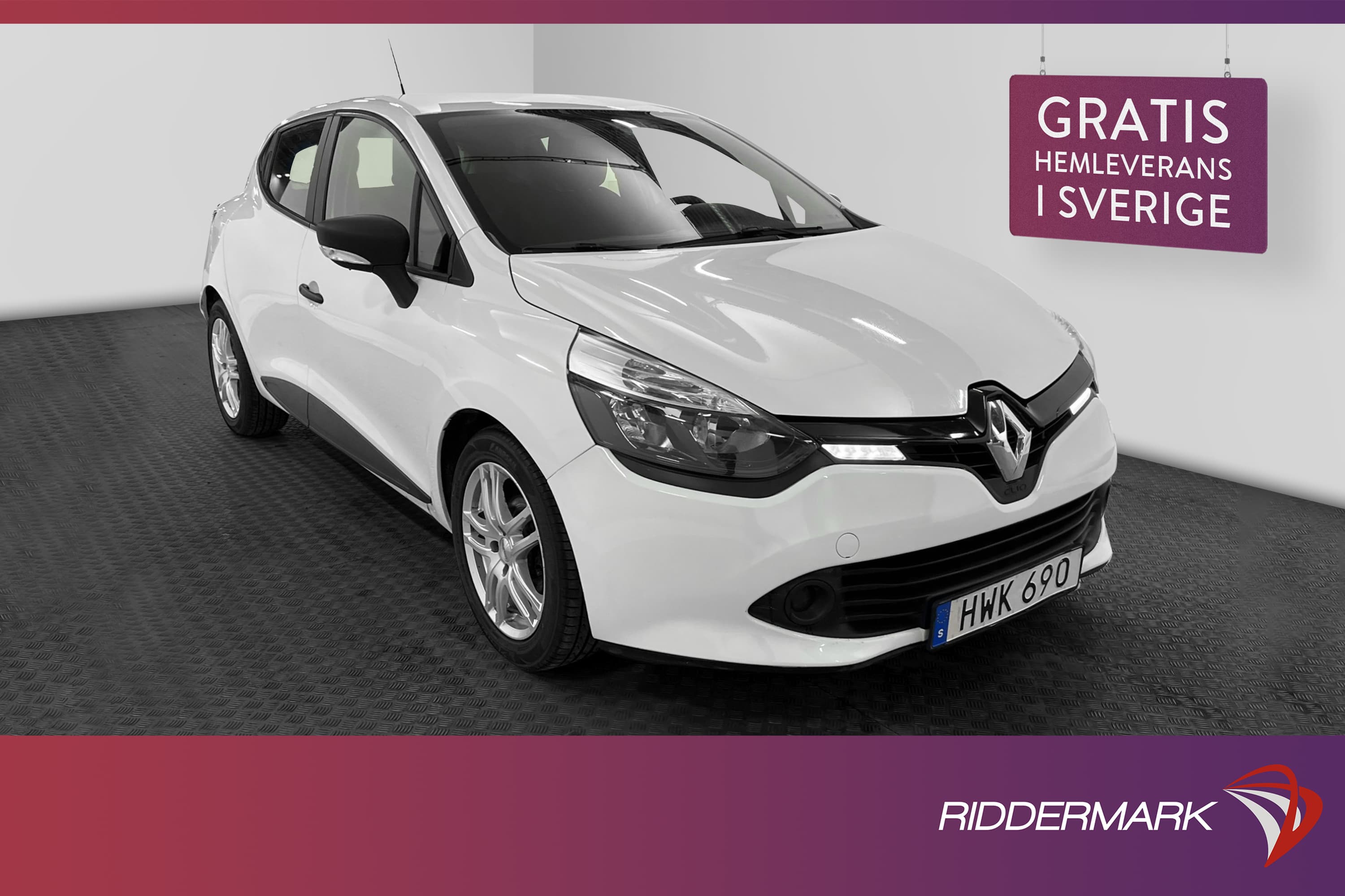 Renault Clio 1.2 73hk Bluetooth Låg Skatt Välserv 0,56l/mil