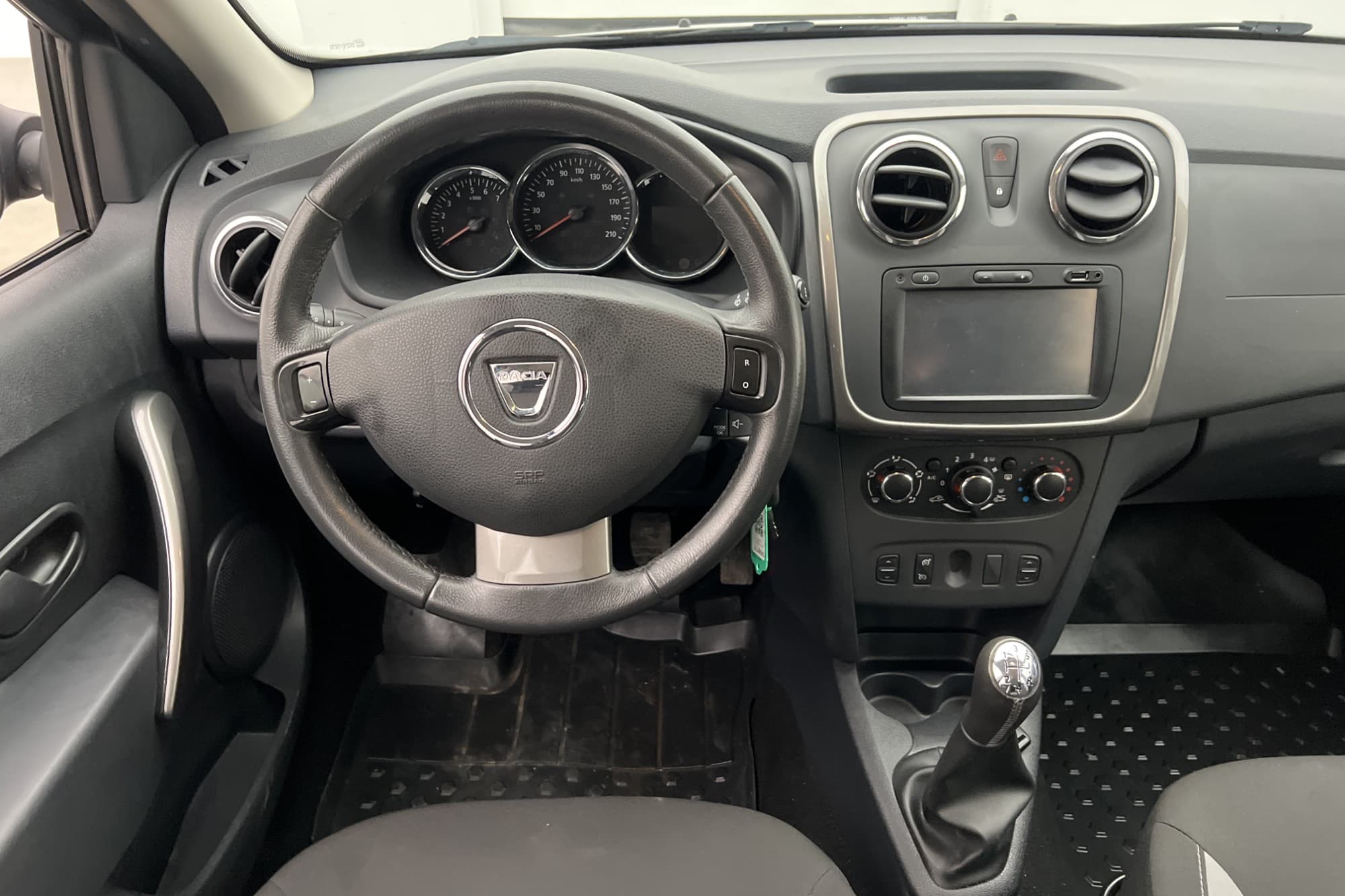 Dacia Sandero Stepway 90hk Navigation Farthållare P-Sensorer