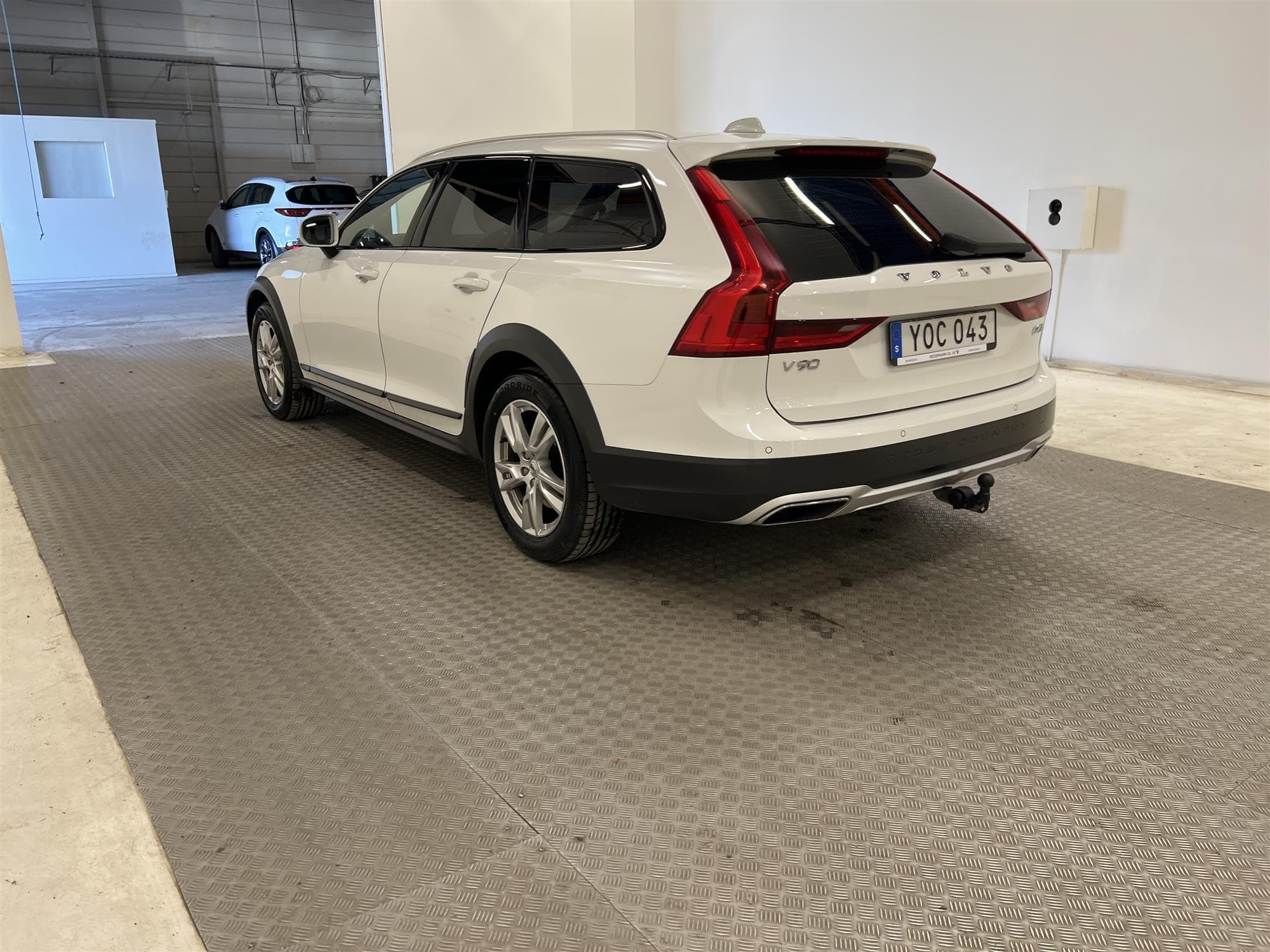 Volvo V90 Cross Country D4 AWD 190hk