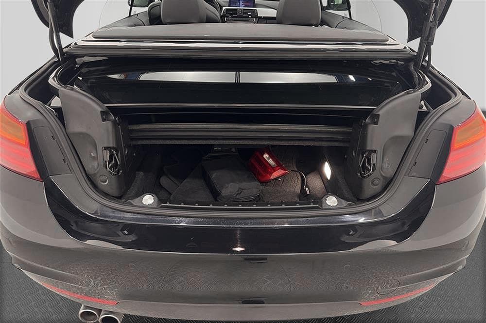 BMW 428i xDrive Cab 245hk M Sport Navi B-Kamera H/Kinteriör