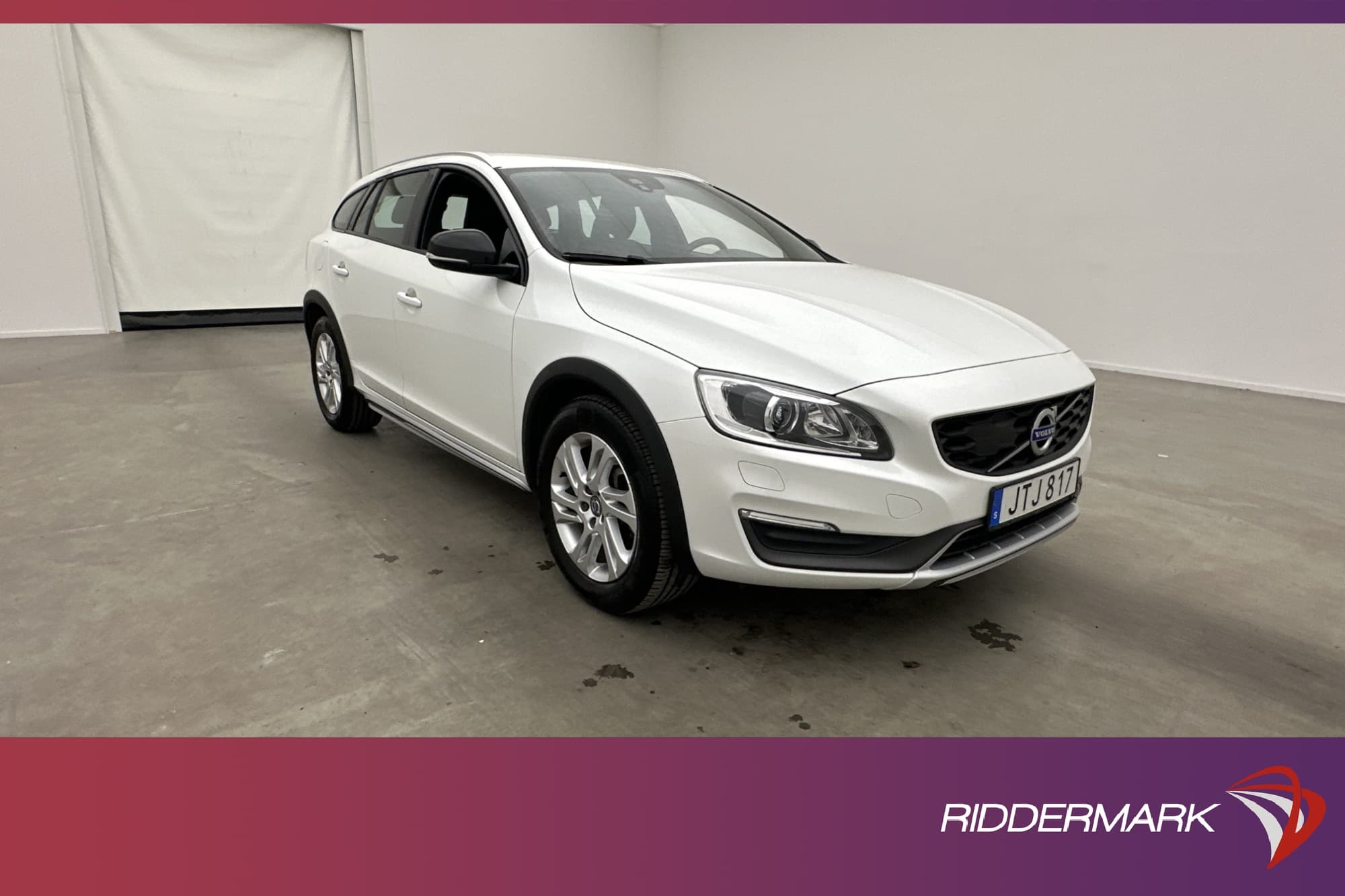 Volvo V60 Cross Country D3 Summum VOC Värmare Skinn Sensorer