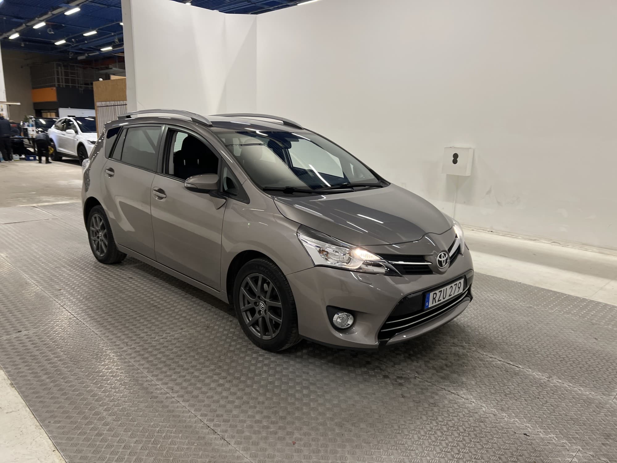 Toyota Verso 1.8 147hk
