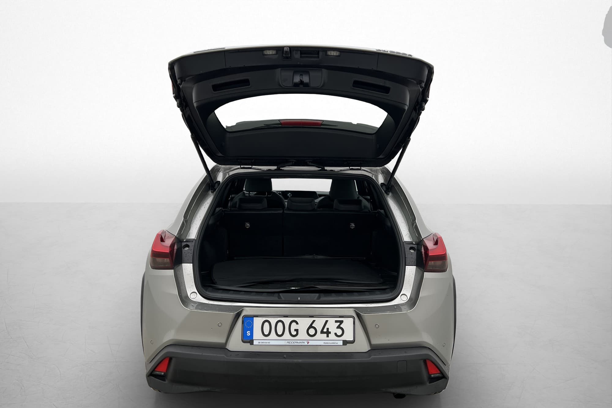 Lexus UX 250h CVT 184hk Backkamera Bluetooth Rattvärme