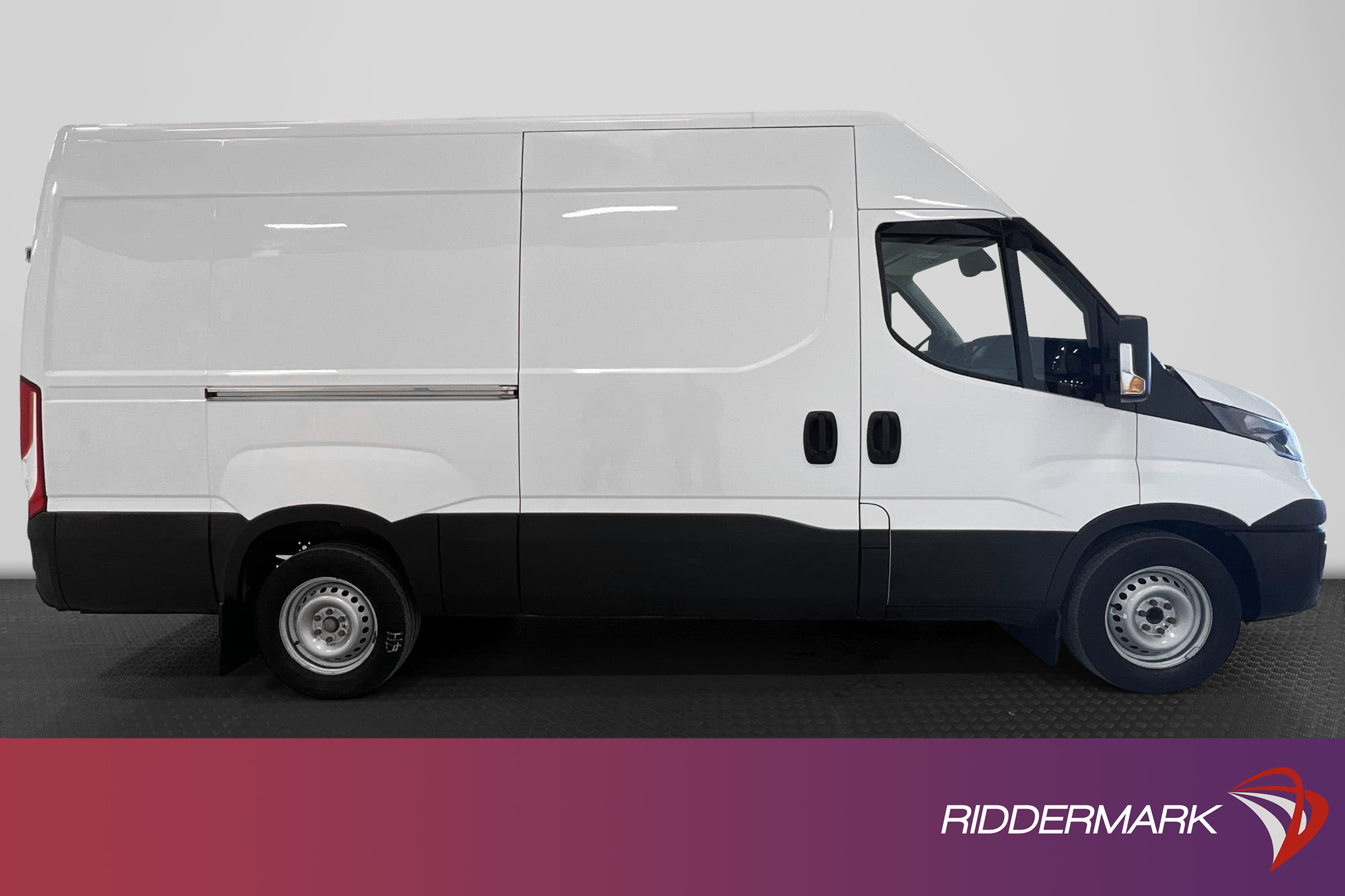 Iveco Daily L3H2 2.3JTD Automat Värmare Nyservad Moms