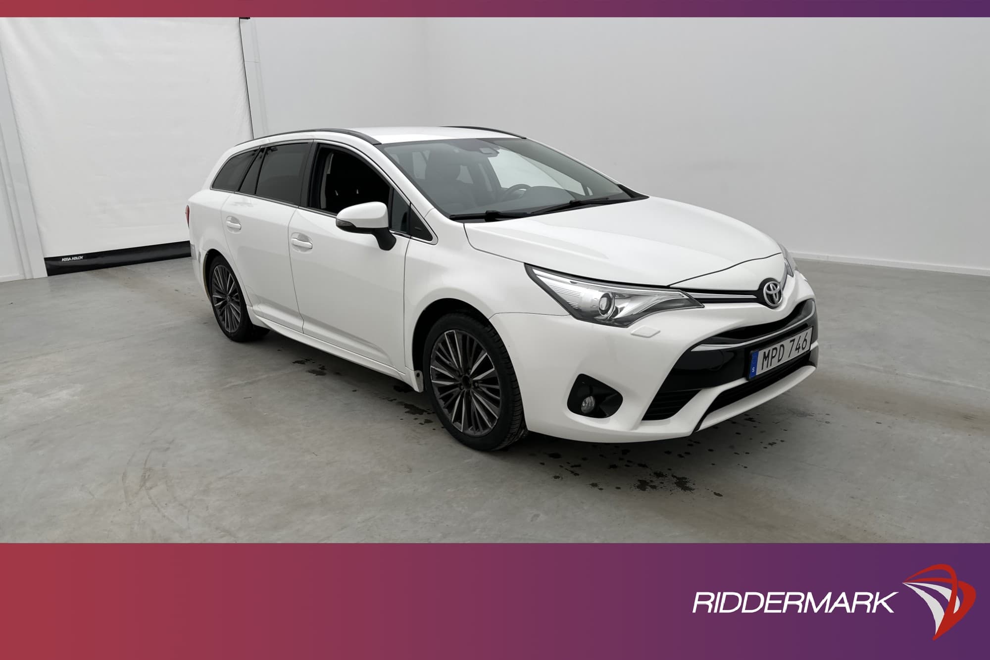Toyota Avensis Kombi 1.8 147hk