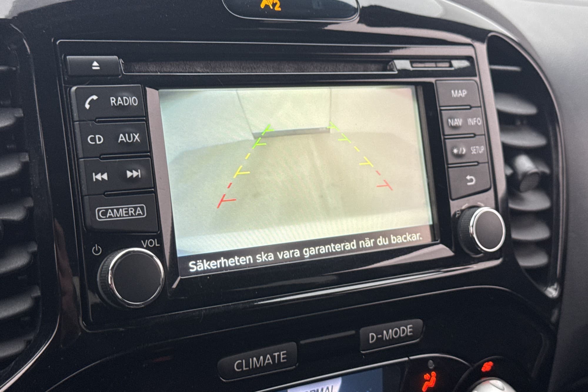 Nissan Juke 1.2 DIG-T 115hk N-Connecta Kamera Navi Låg-Skatt