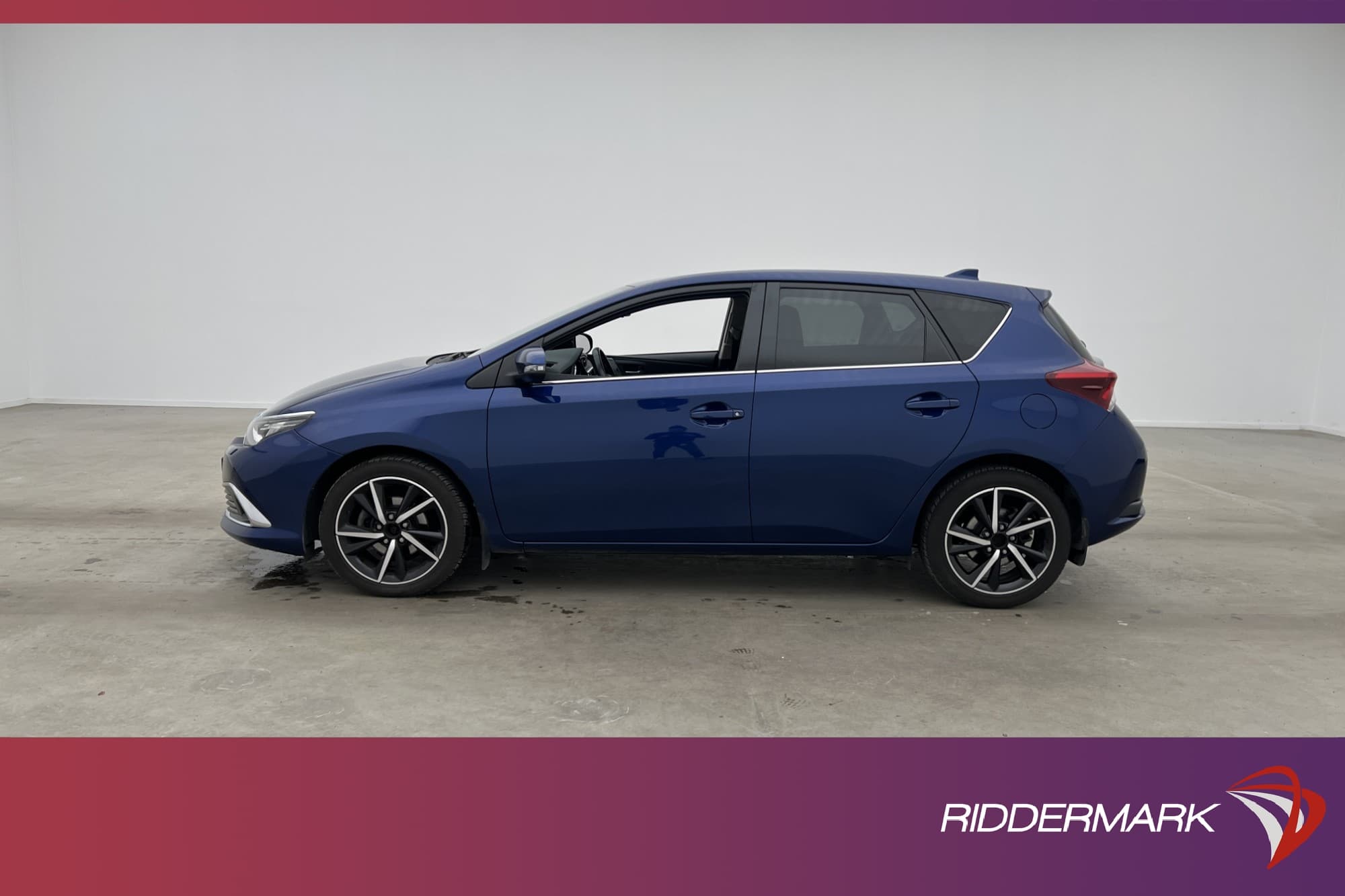 Toyota Auris Lågmilare Executive Backkamera 0.57 l/mil