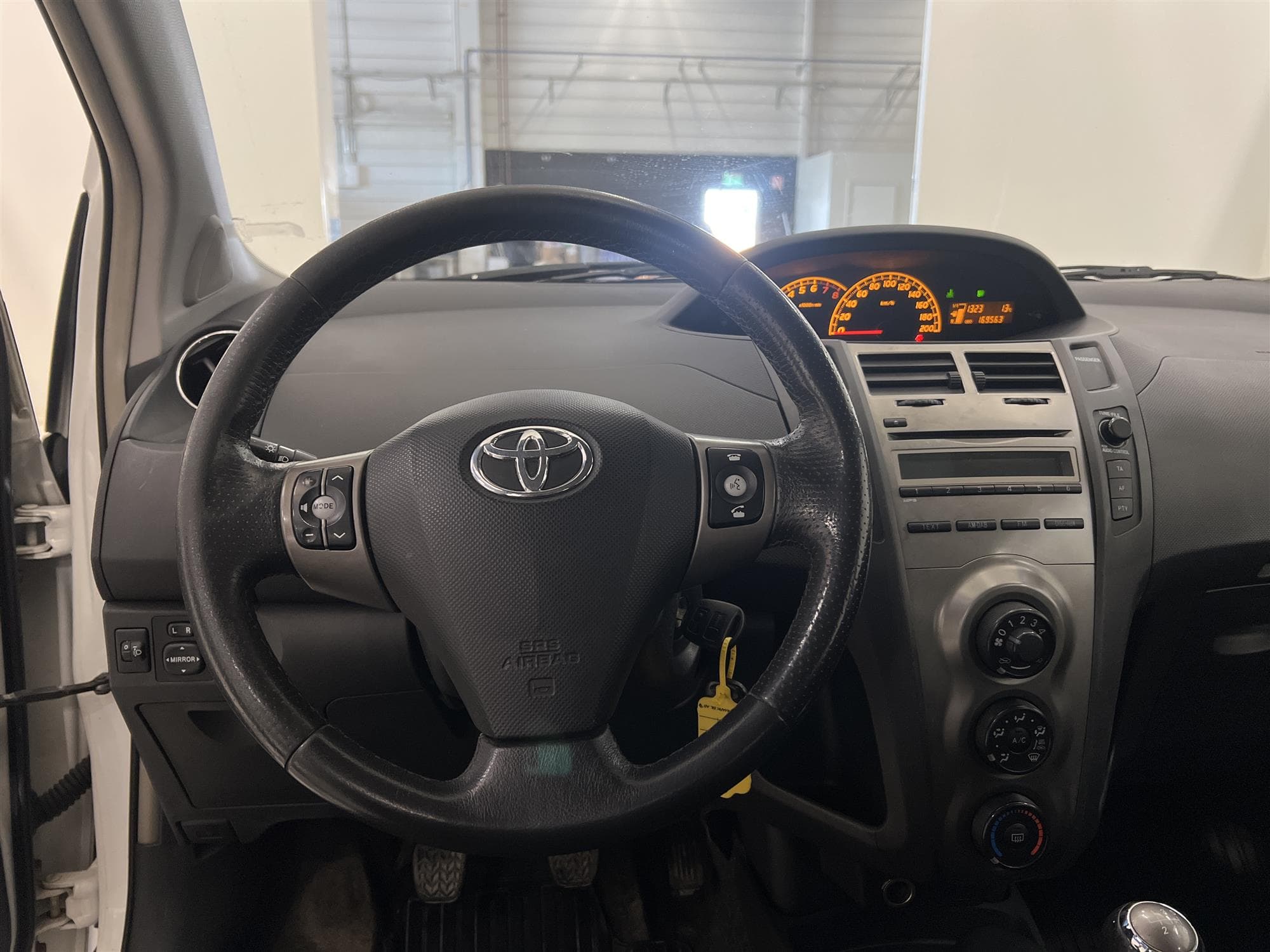 Toyota Yaris 1.33 VVT-i 99hk 558kr Skatt Nyservad 0,46L/mil