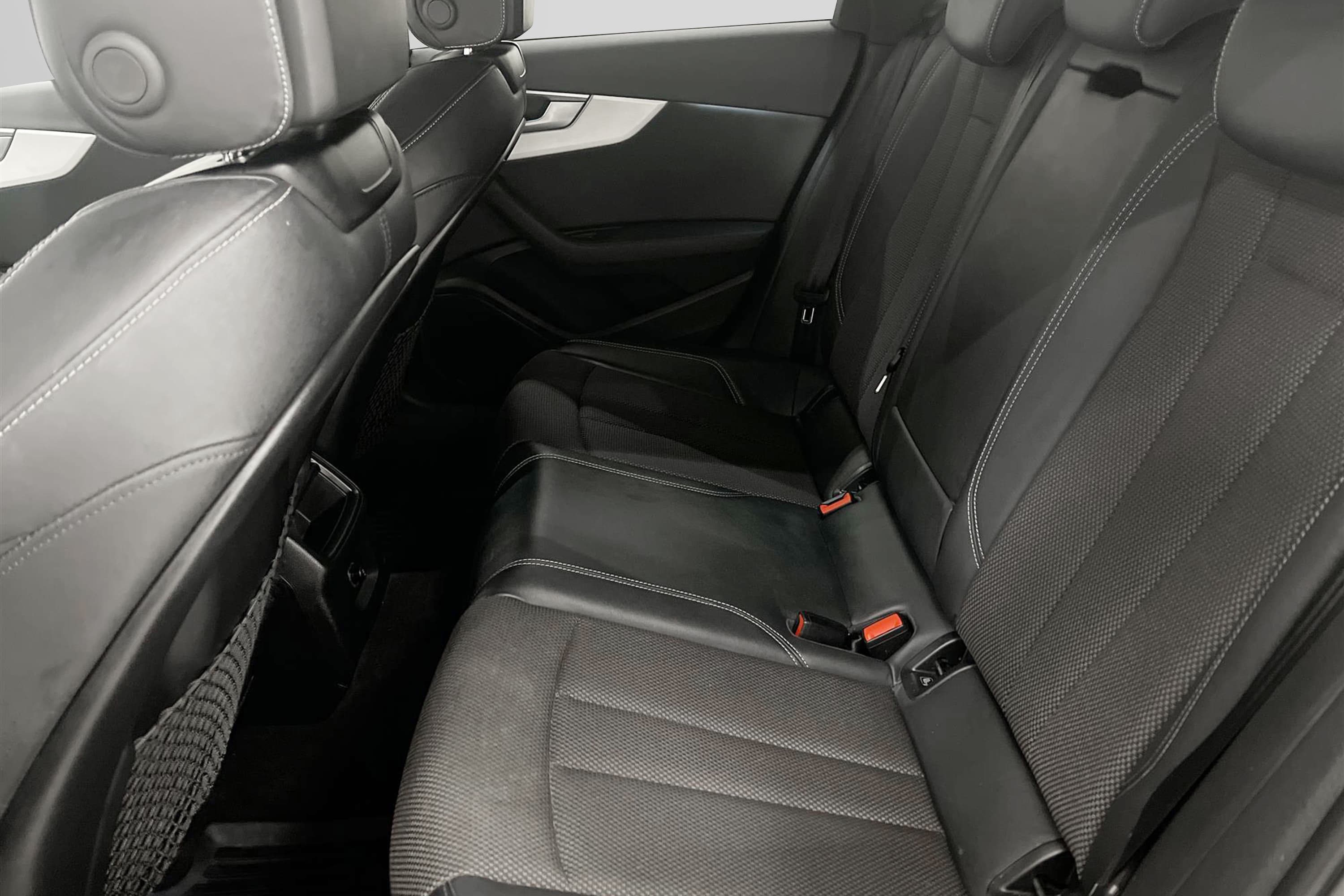 Audi  A4 Avant 2.0 TDI Q 190hk S-Line D-Värm Drag 0,46L/mil