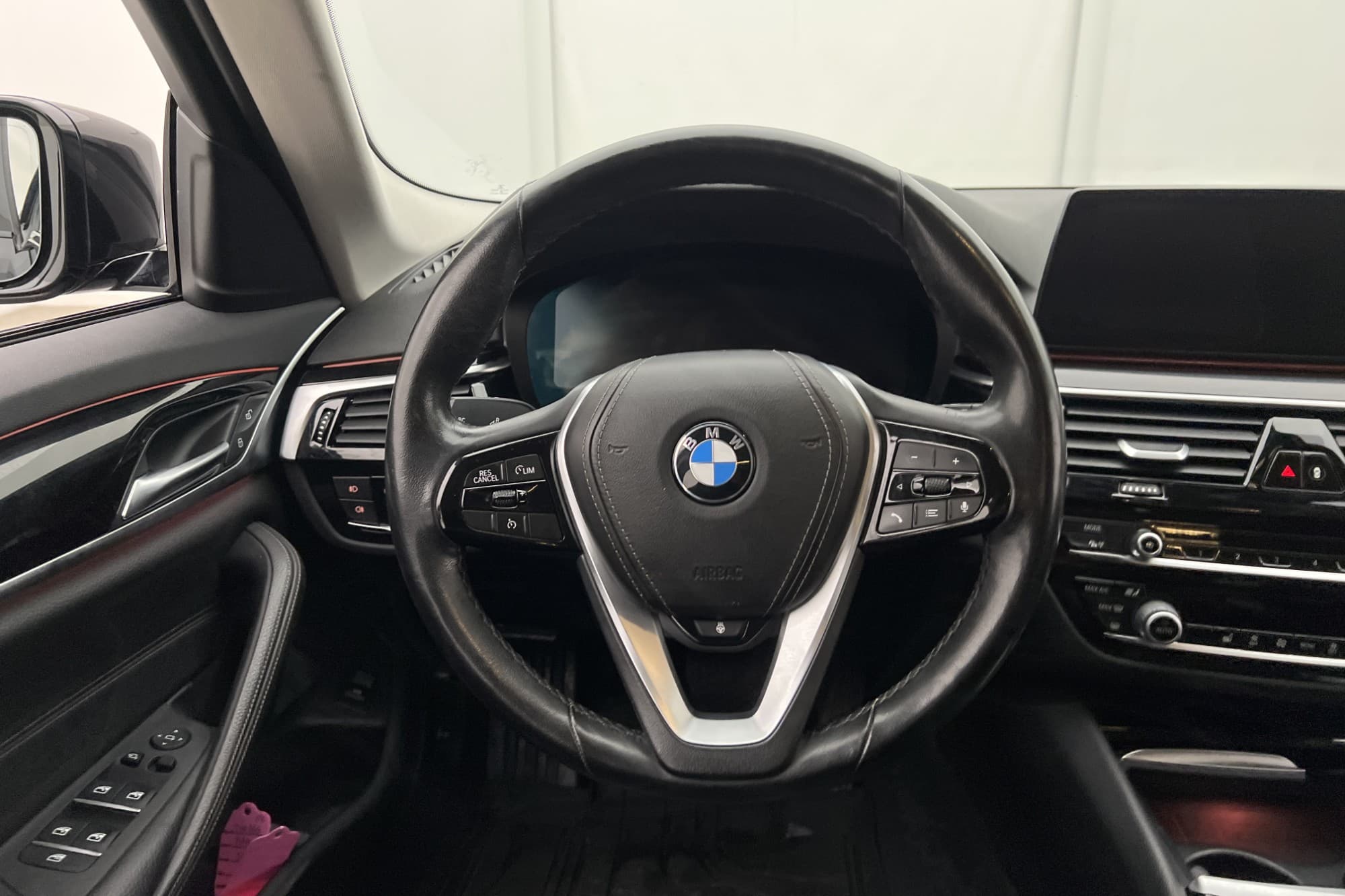 BMW 520 d xDrive Touring Sport line Cockpit Drag Kamera Navi