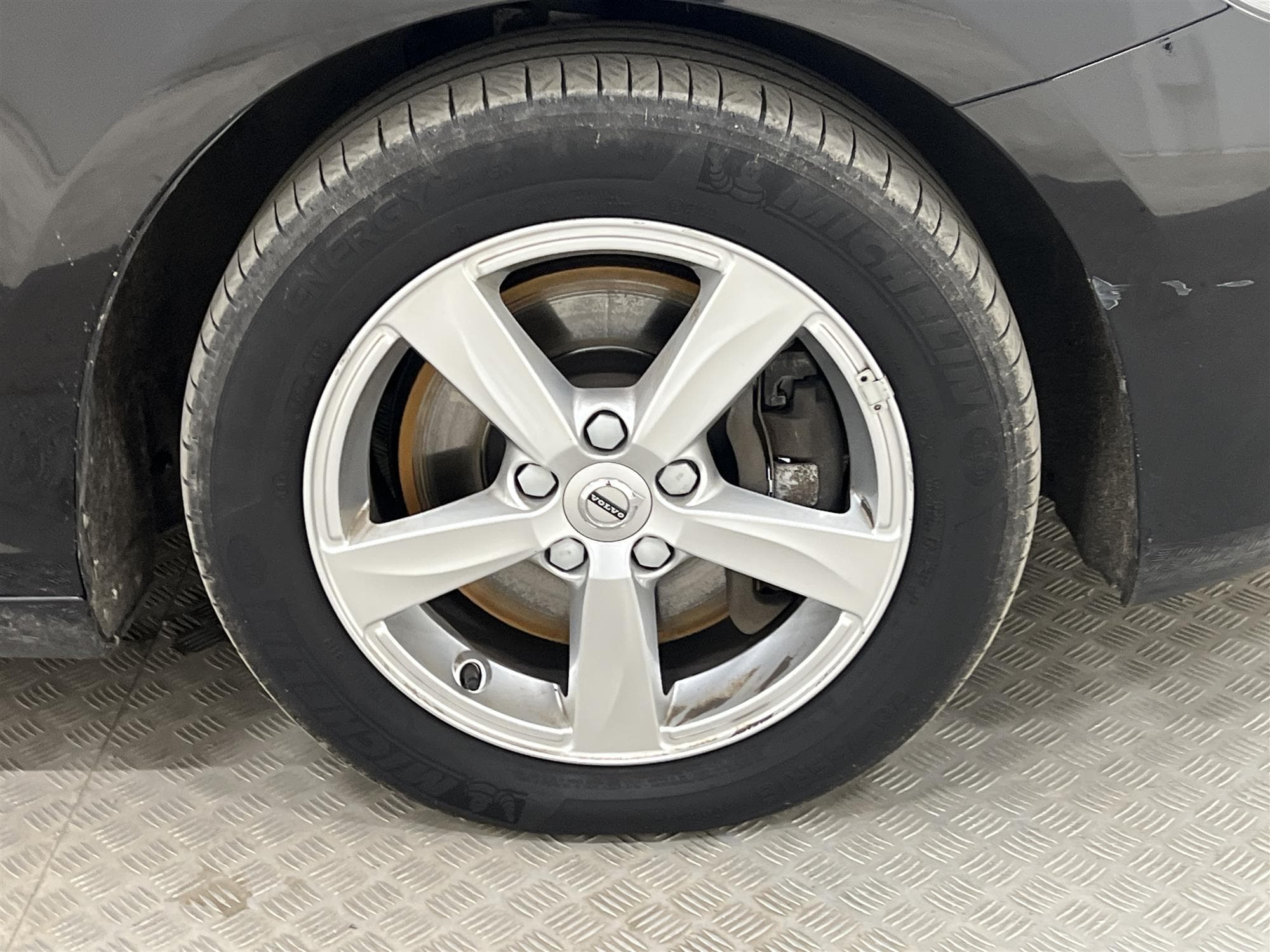 Volvo V40 D2 120hk Kinetic VOC Värmare Välserv PDC 0,38l/mil