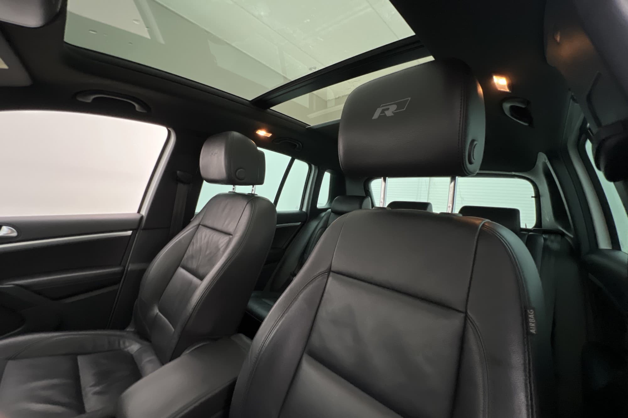 Volkswagen Tiguan 2.0 TDI 4M Värmare Pano Drag Skinn Kamera