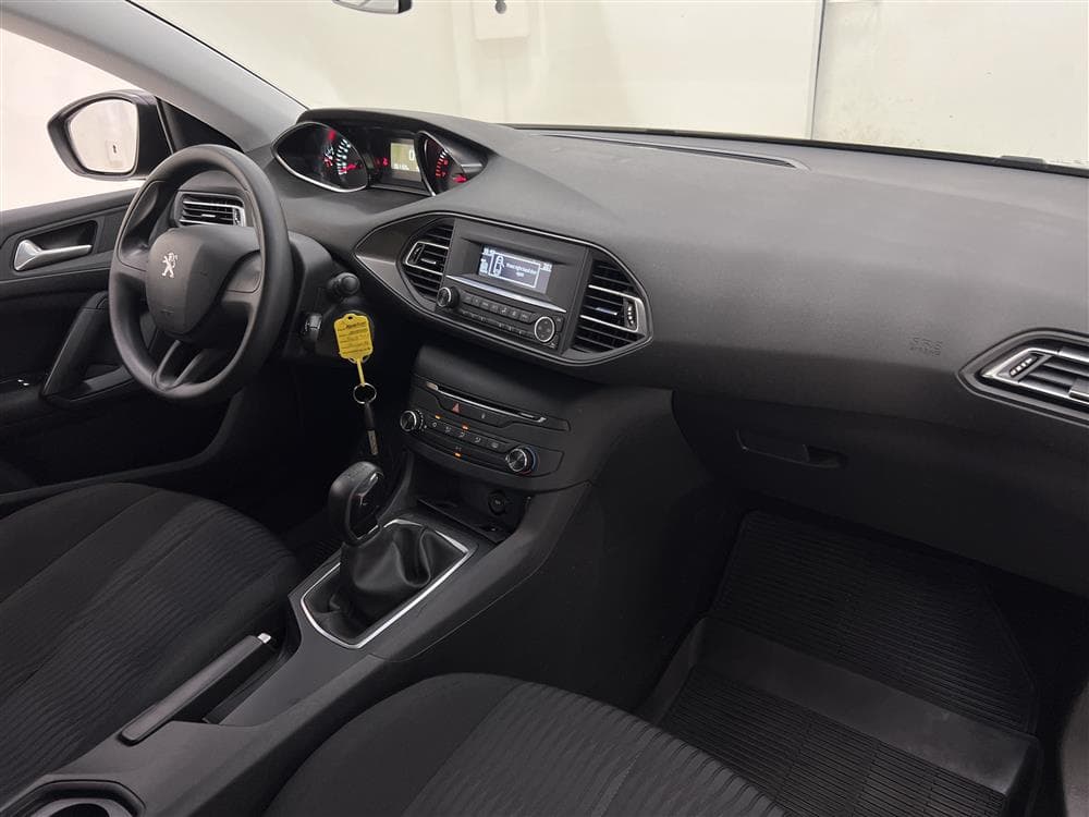 Peugeot 308 PureTech  82hk Access 1 Brukare Nyserv Låg Skattinteriör