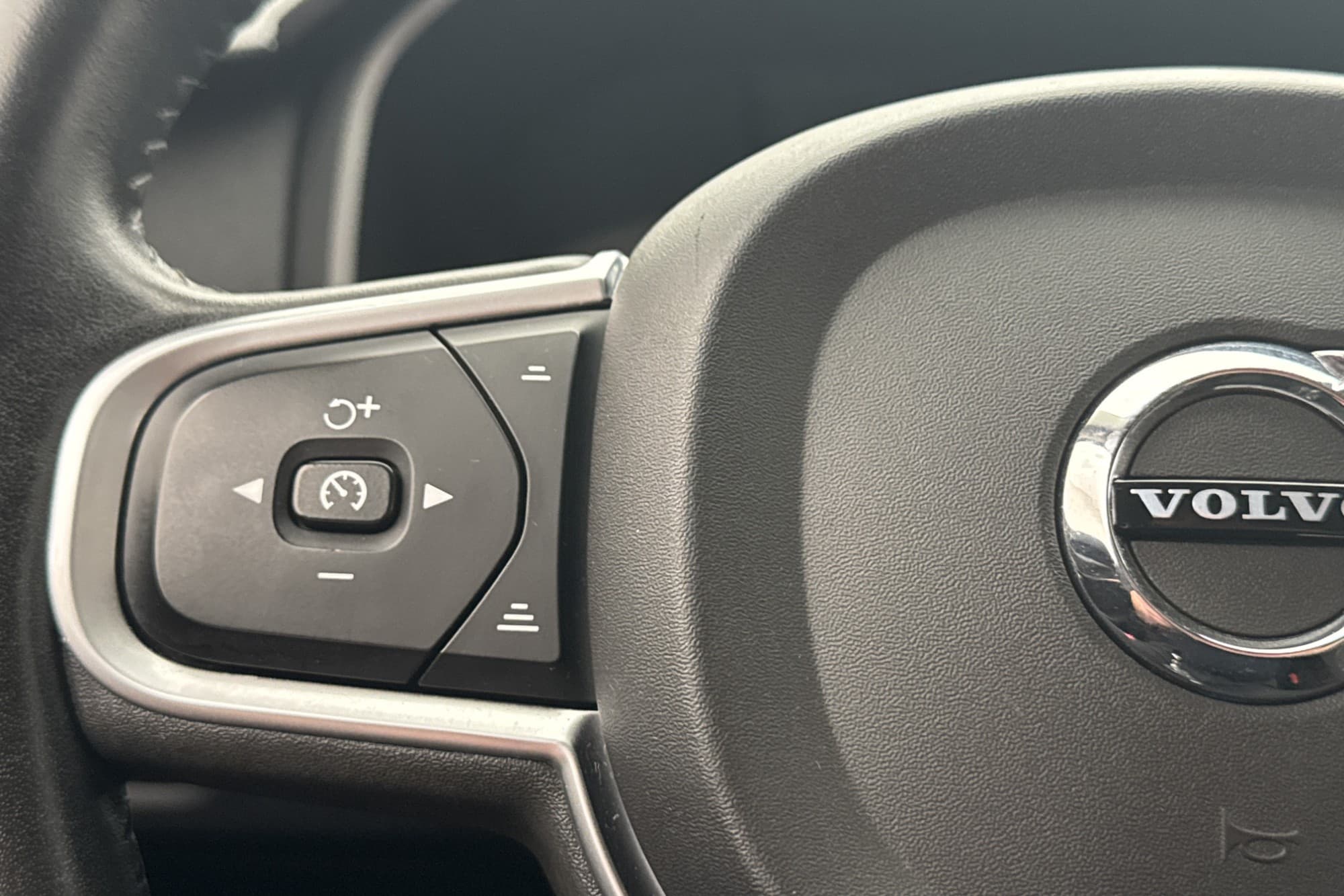 Volvo V90 Cross Country D4 AWD M-Värm Dragkrok Sensorer 