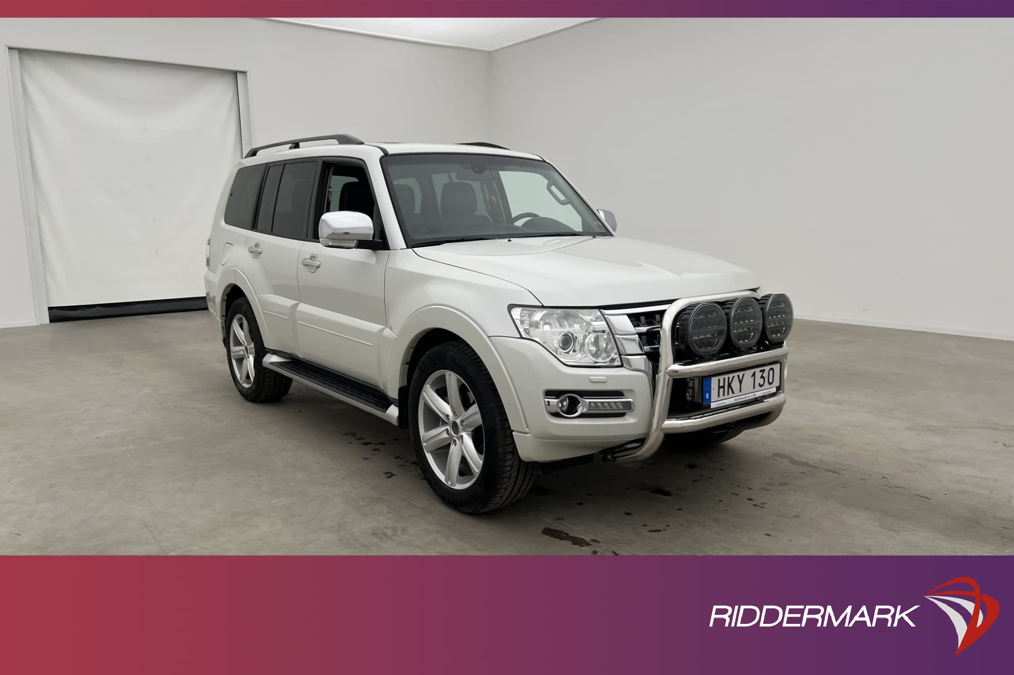Mitsubishi Pajero 4WD 200hk