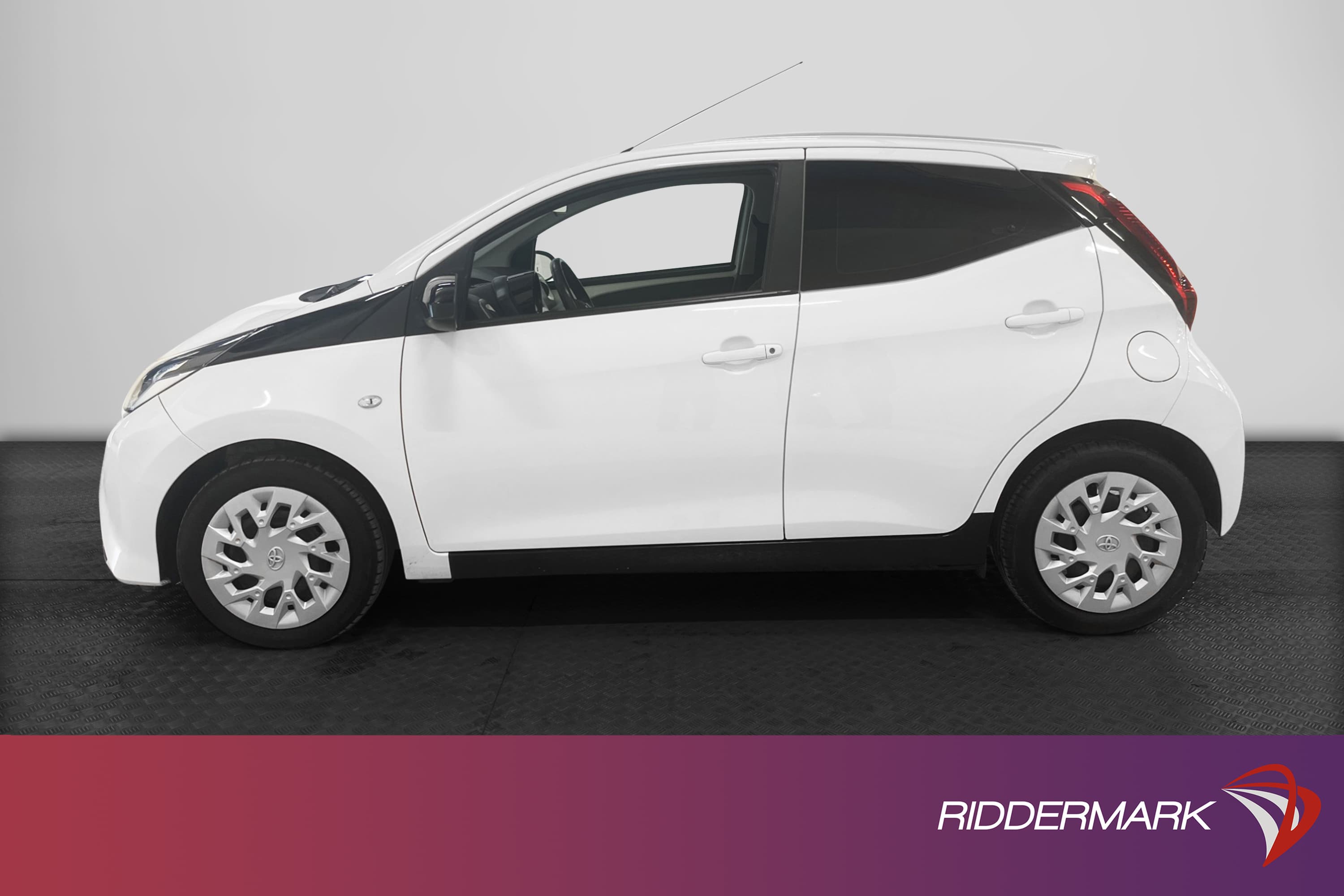 Toyota Aygo 1.0 72hk B-Kam Lane Assist