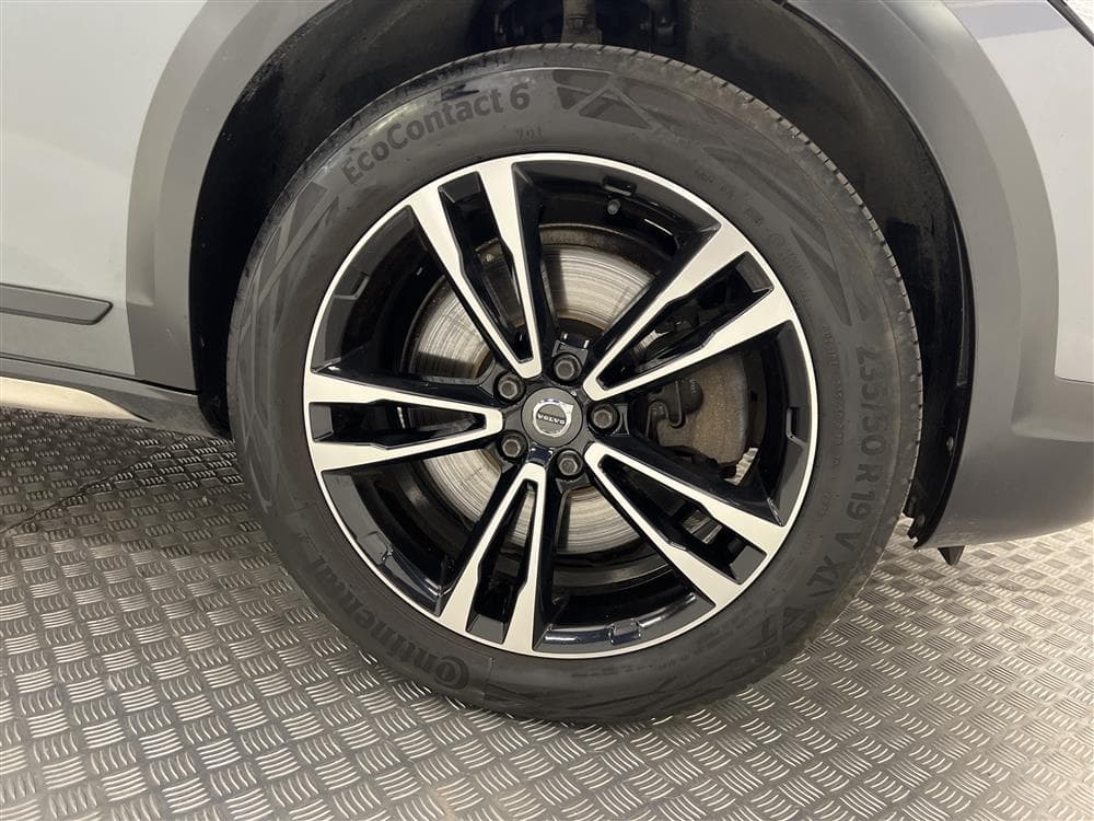 Volvo V90 Cross Country D4 AWD Inscription Pro Värmare Draginteriör