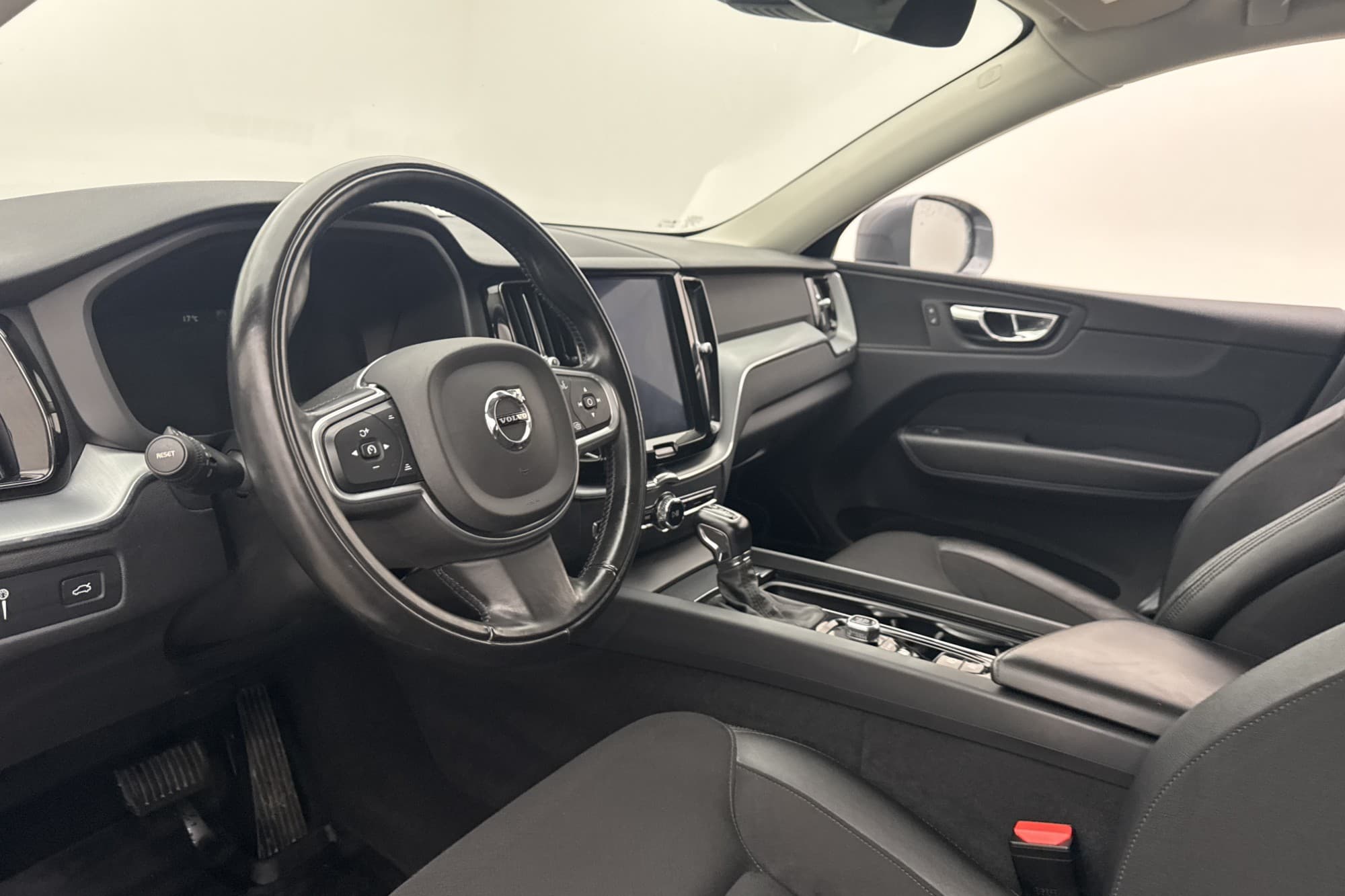 Volvo XC60 D4 AWD Momentum VOC D-Värmare Rattvärme Sensorer