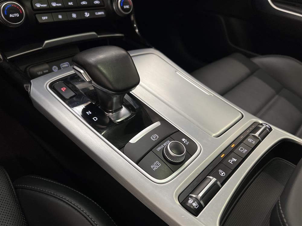 Kia Stinger AWD 370hk HUD 360° T-Lucka Navi Adaptiv interiör