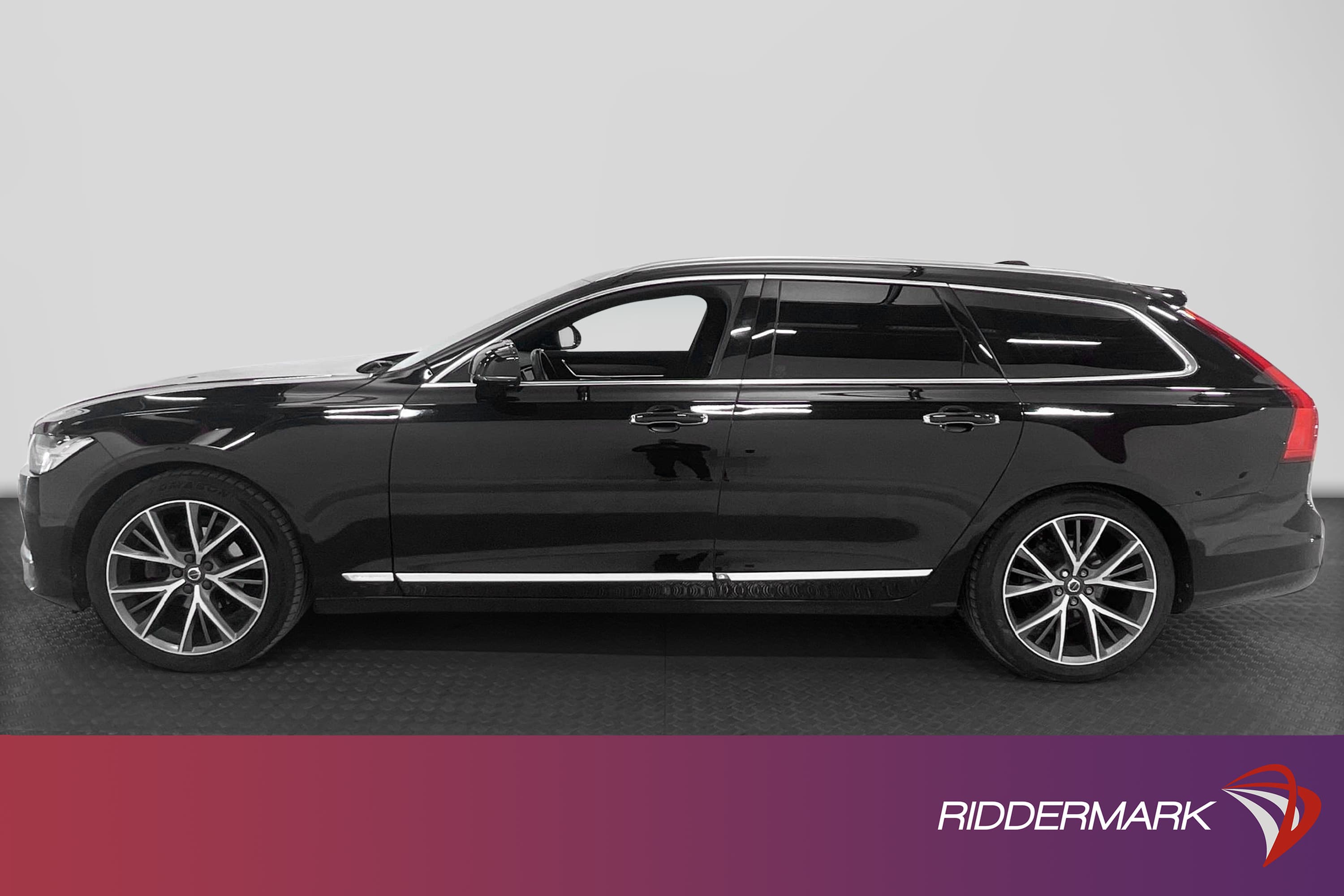 Volvo V90 D4 AWD Inscription Pano VOC Skinn Navi B-kamera 