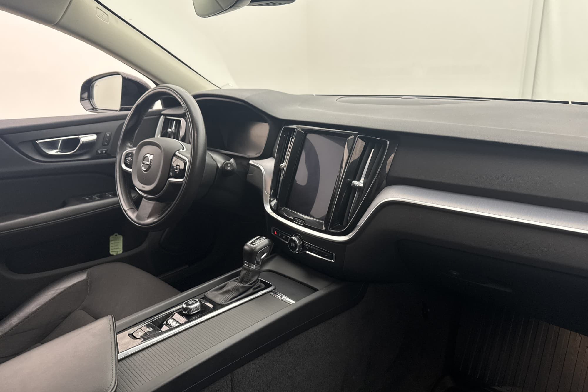 Volvo V60 D3 150hk 360° VOC Värm Navi BLIS