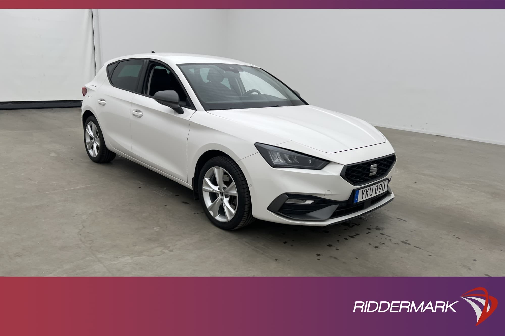 SEAT Leon e-Hybrid 204hk FR Cockpit Kamera Rattvärme MOMS