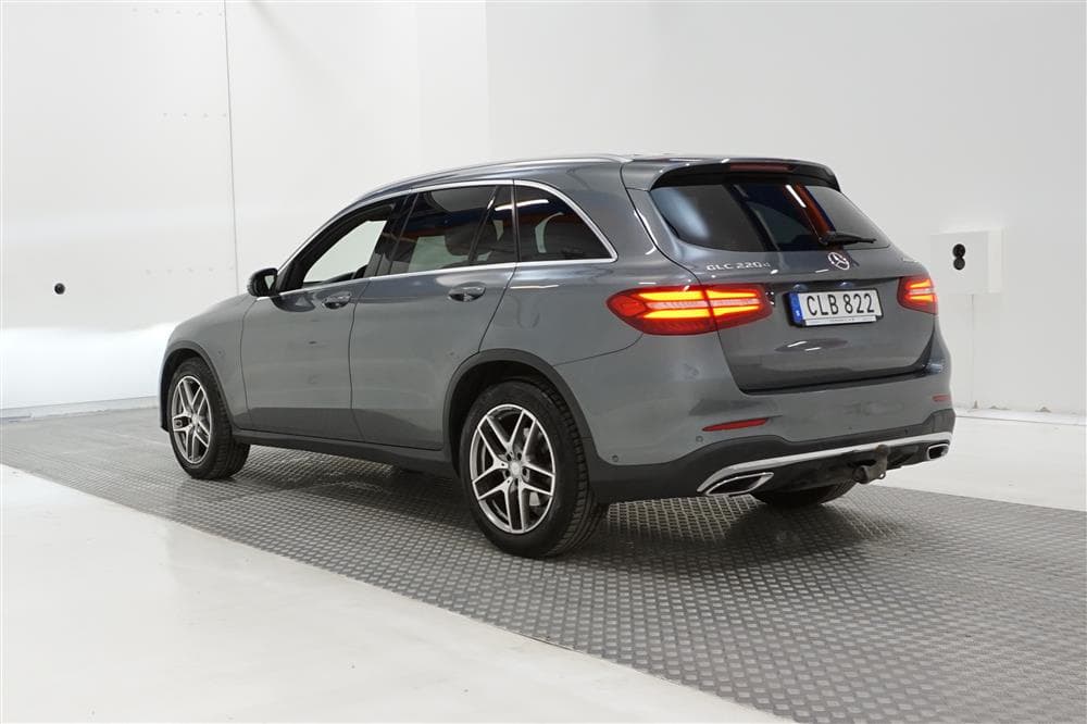 Mercedes-Benz GLC 220d 4M 170hk AMG D-Värm Burmester Panoexteriör