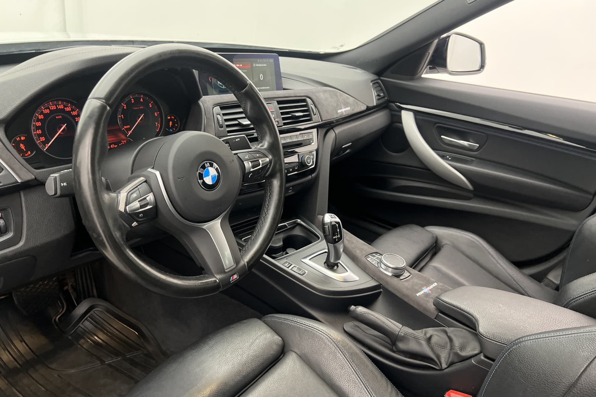 BMW 320 i xDrive GT M Sport Cockpit HiFi Navi Skinn Dragkrok